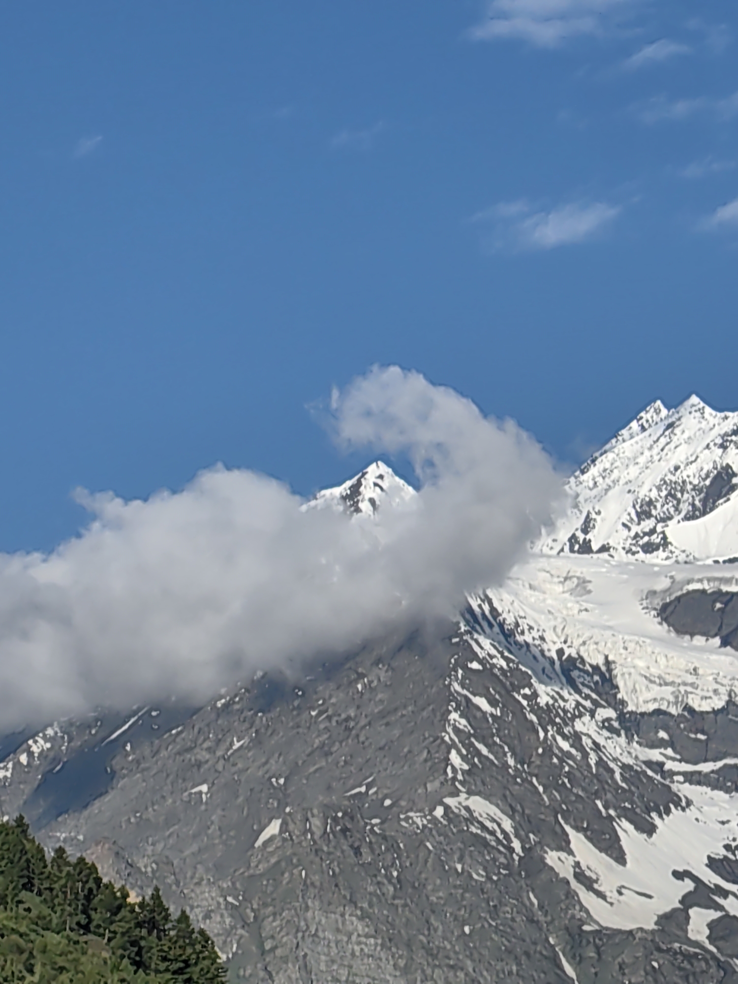 Quiet night-to-dawn views from Keylong, Lahaul Valley