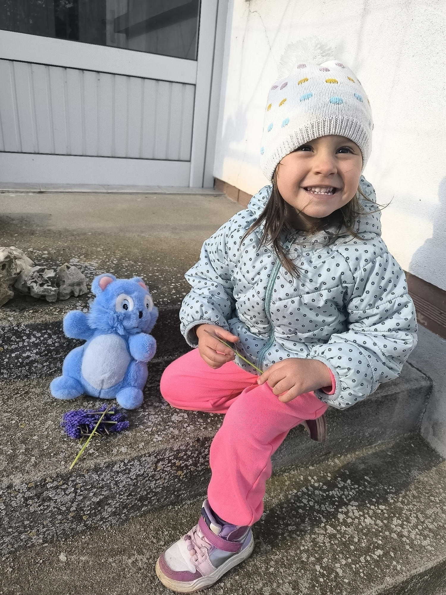 Spring blooms and everyday life documented in Gulyantsi, Bulgaria