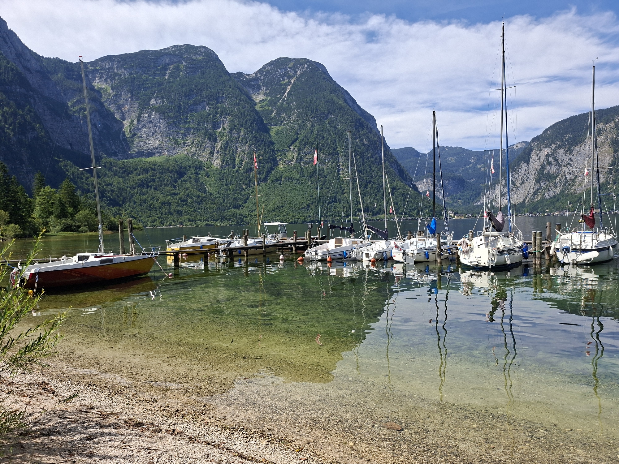 Lazy summer morning around Obertraun's harbor and lakeshore