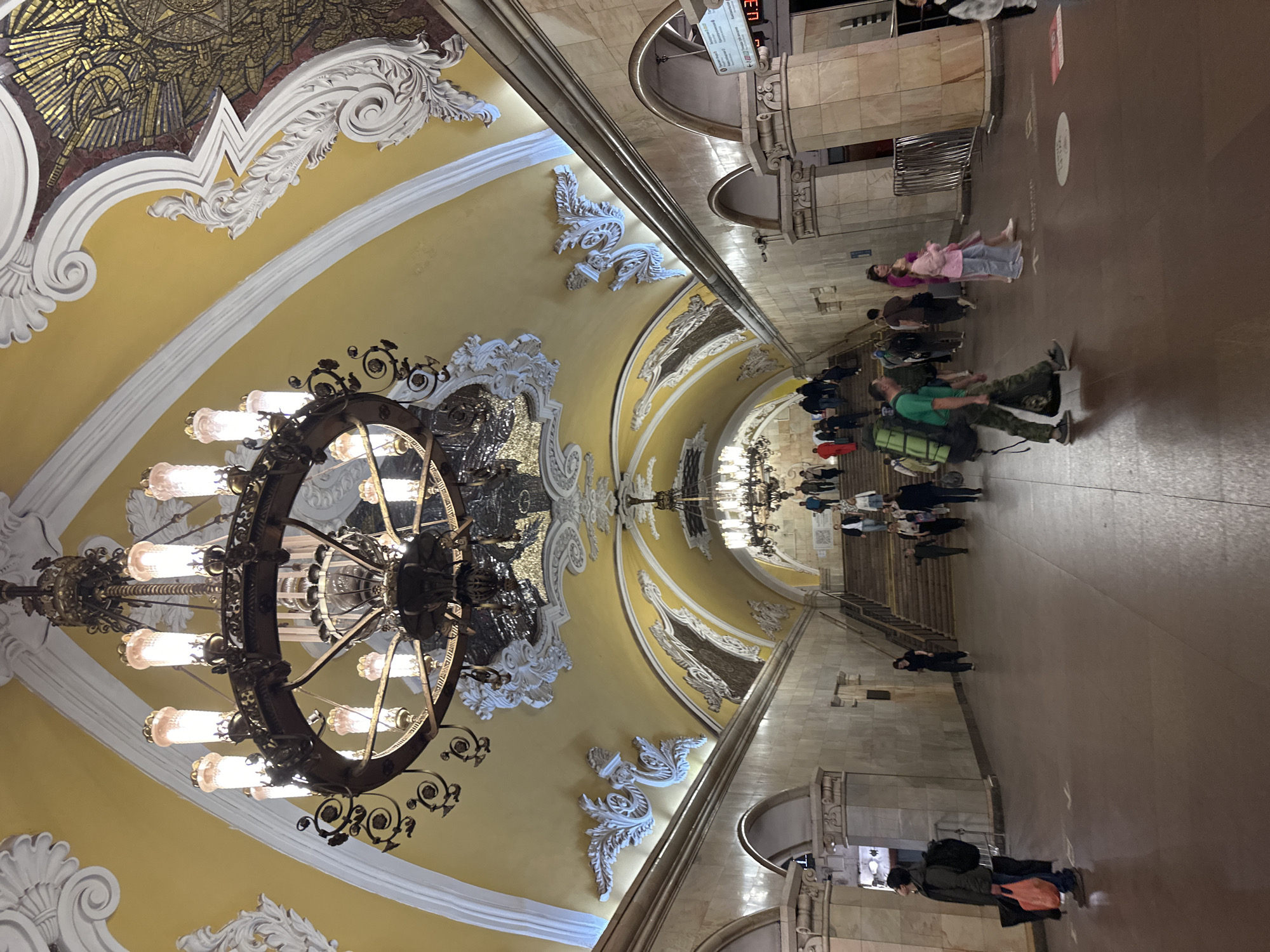 Moscow Metro's ornate Komsomolskaya station architecture documented by witness