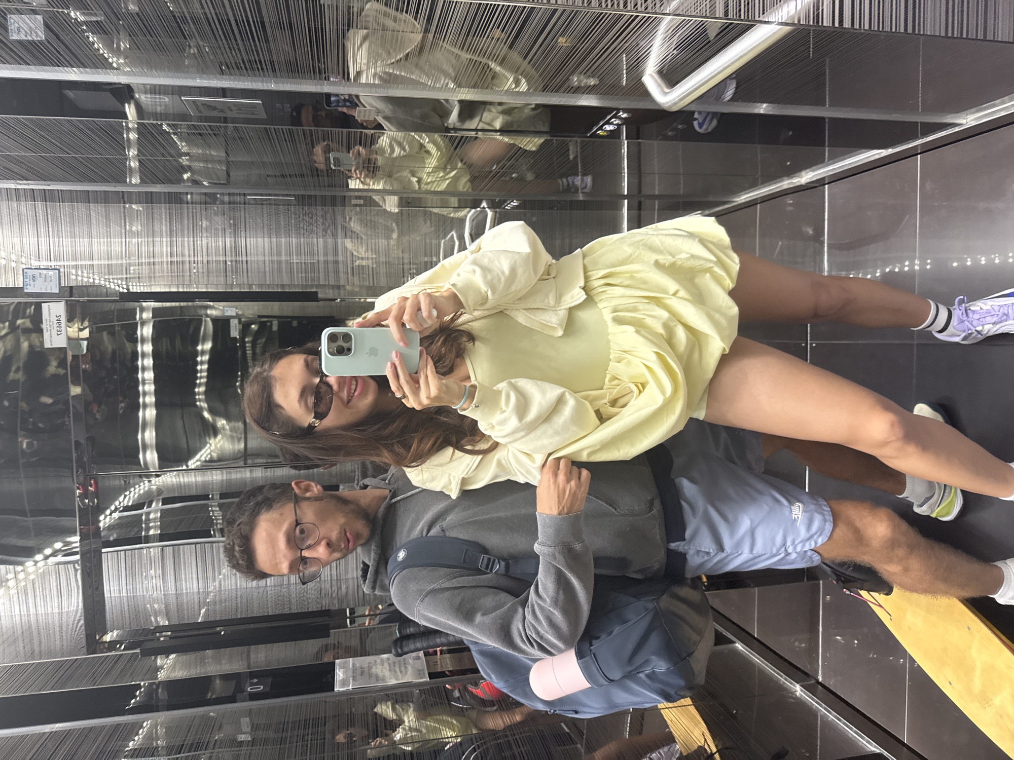 Morning commute and leisure moments captured across Tel Aviv