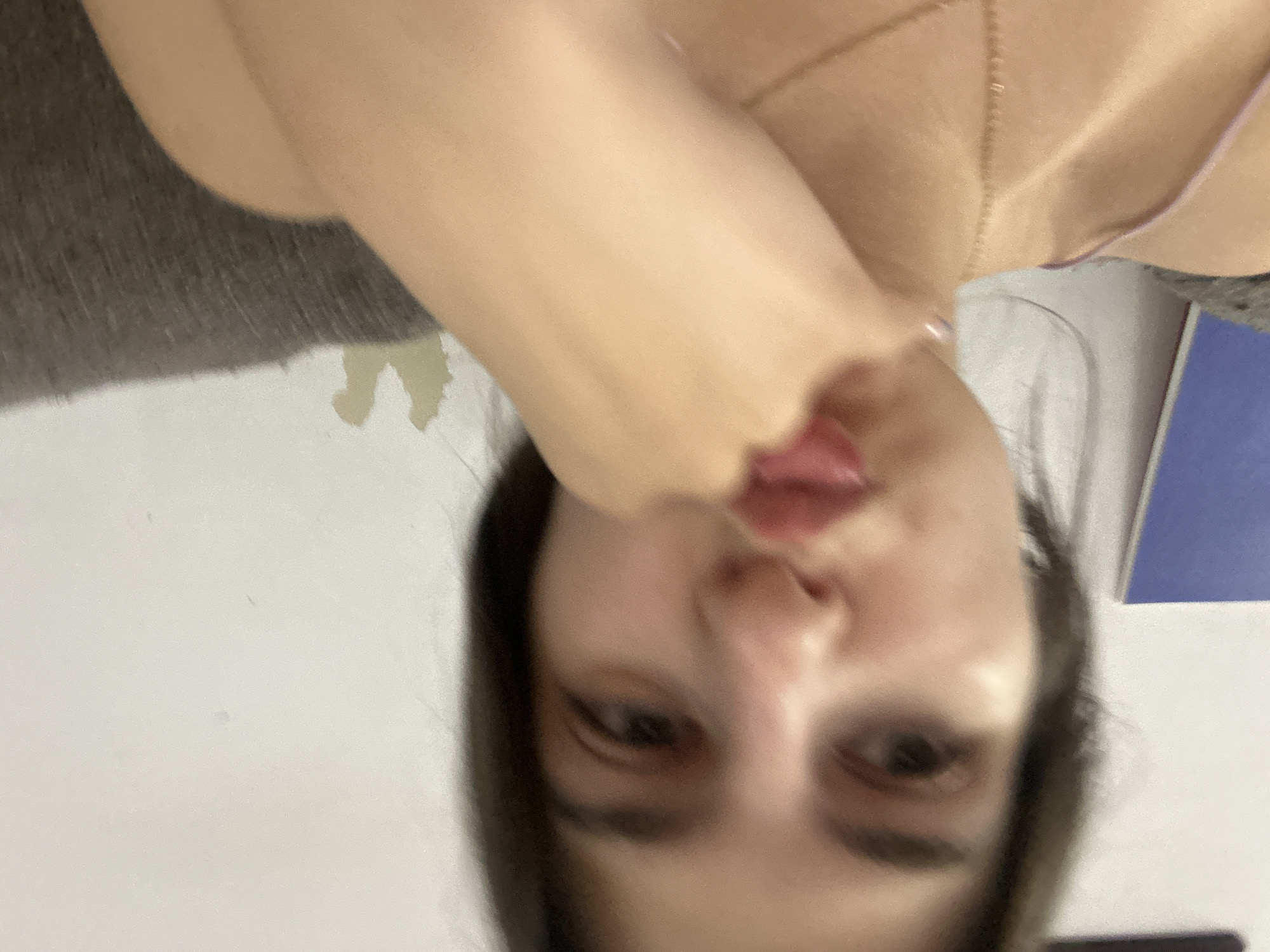 Casual indoor hangout in Shumen with cake and selfies