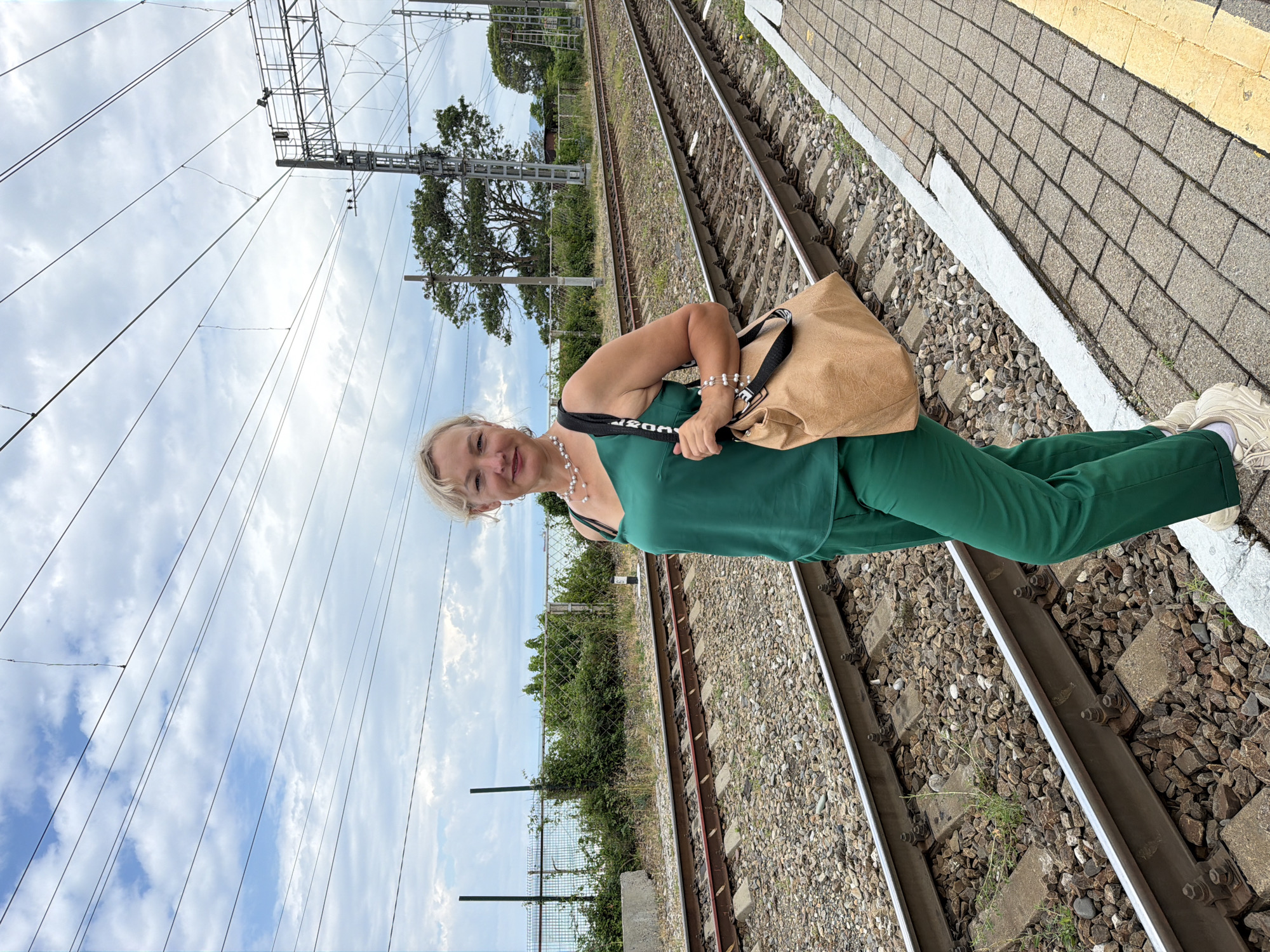 Arrivals and departures at Shepsi station by the Black Sea