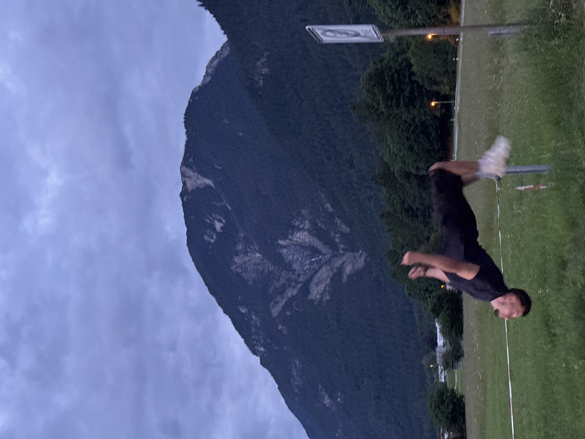 Person performs parkour and athletic stunts in Garmisch-Partenkirchen