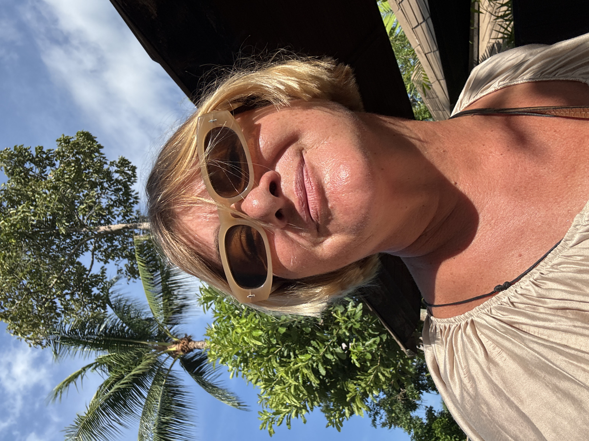 Tourist captures morning scenes around Ko Samui island