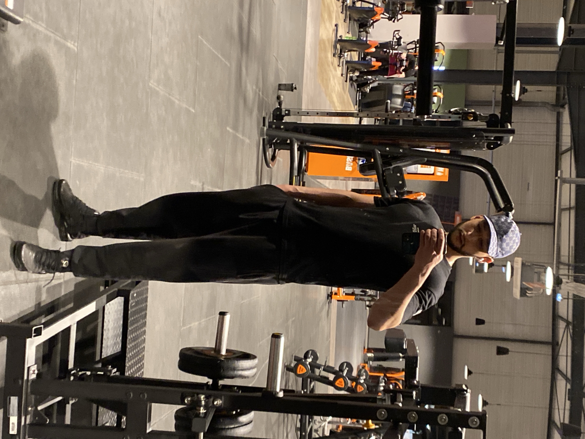 Evening gym session captured at Basic-Fit in Hœnheim