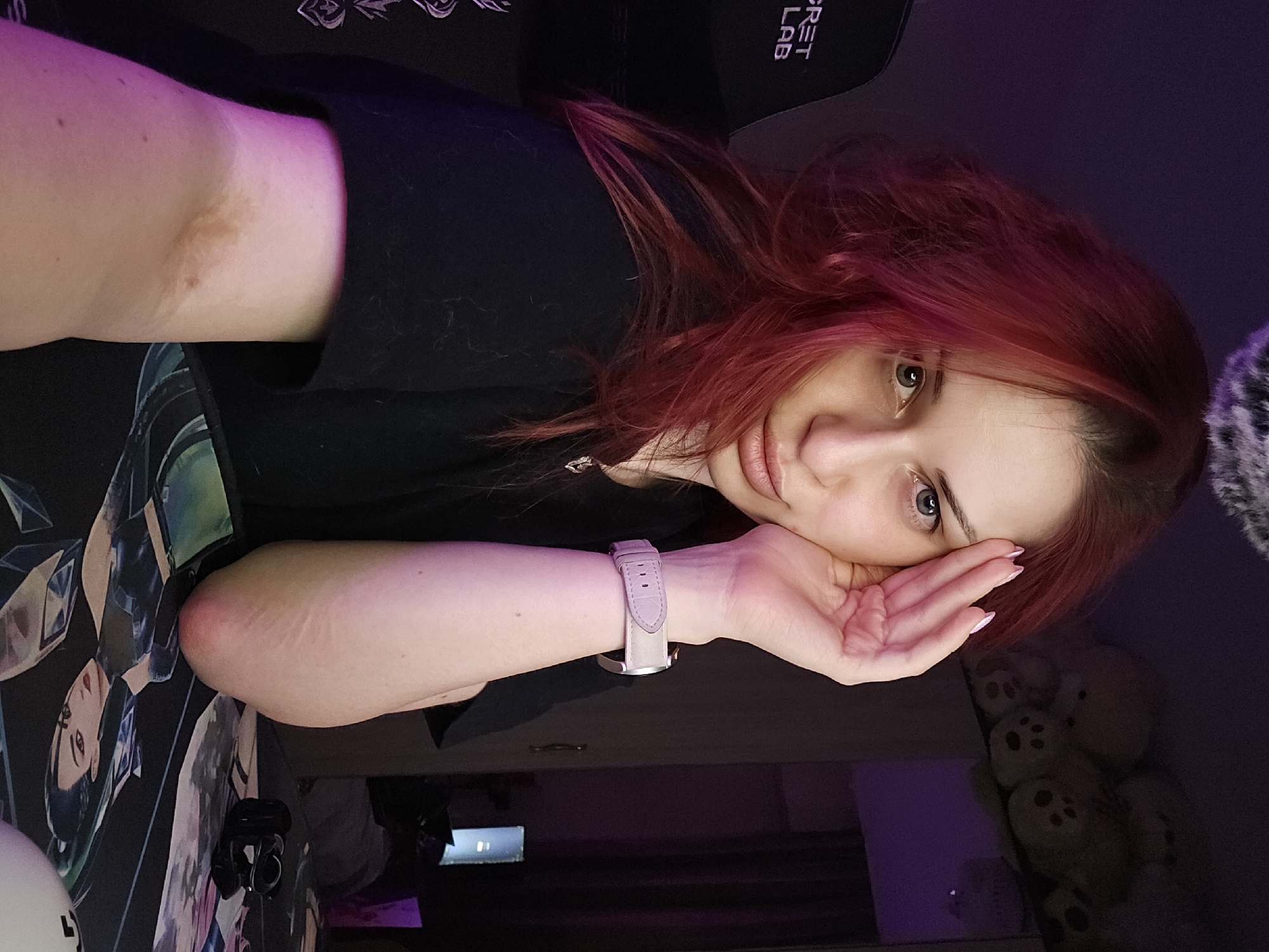 Woman photographed multiple times in Burgas gaming room setup