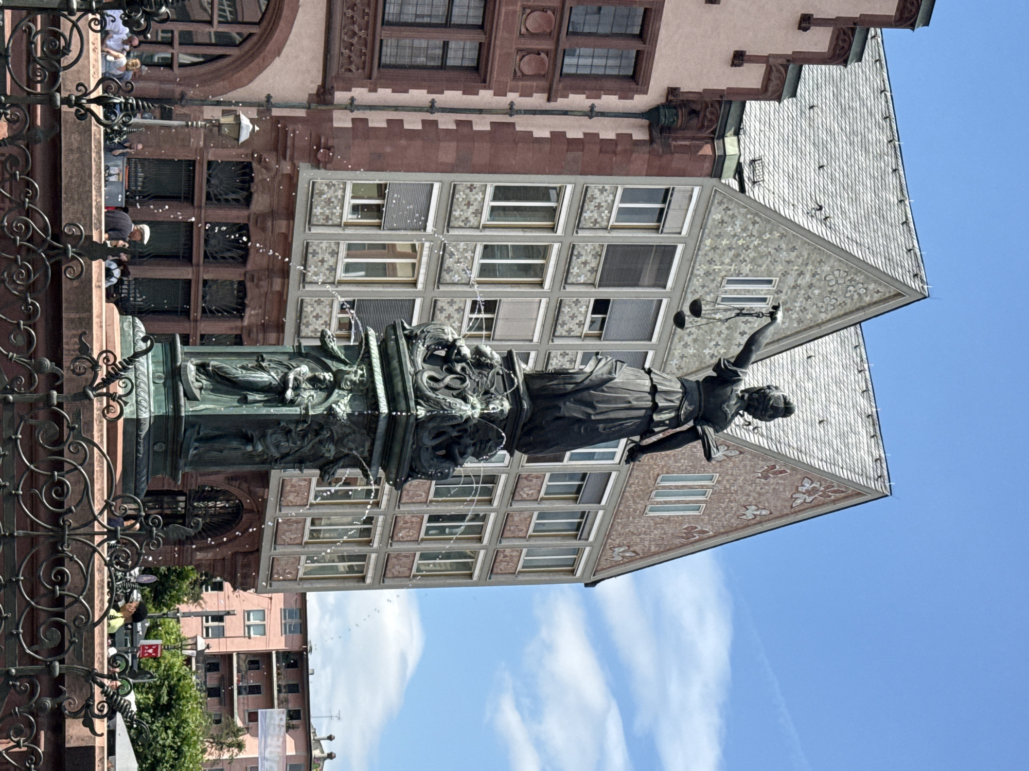 Afternoon stroll through Frankfurt's historic Old Town core