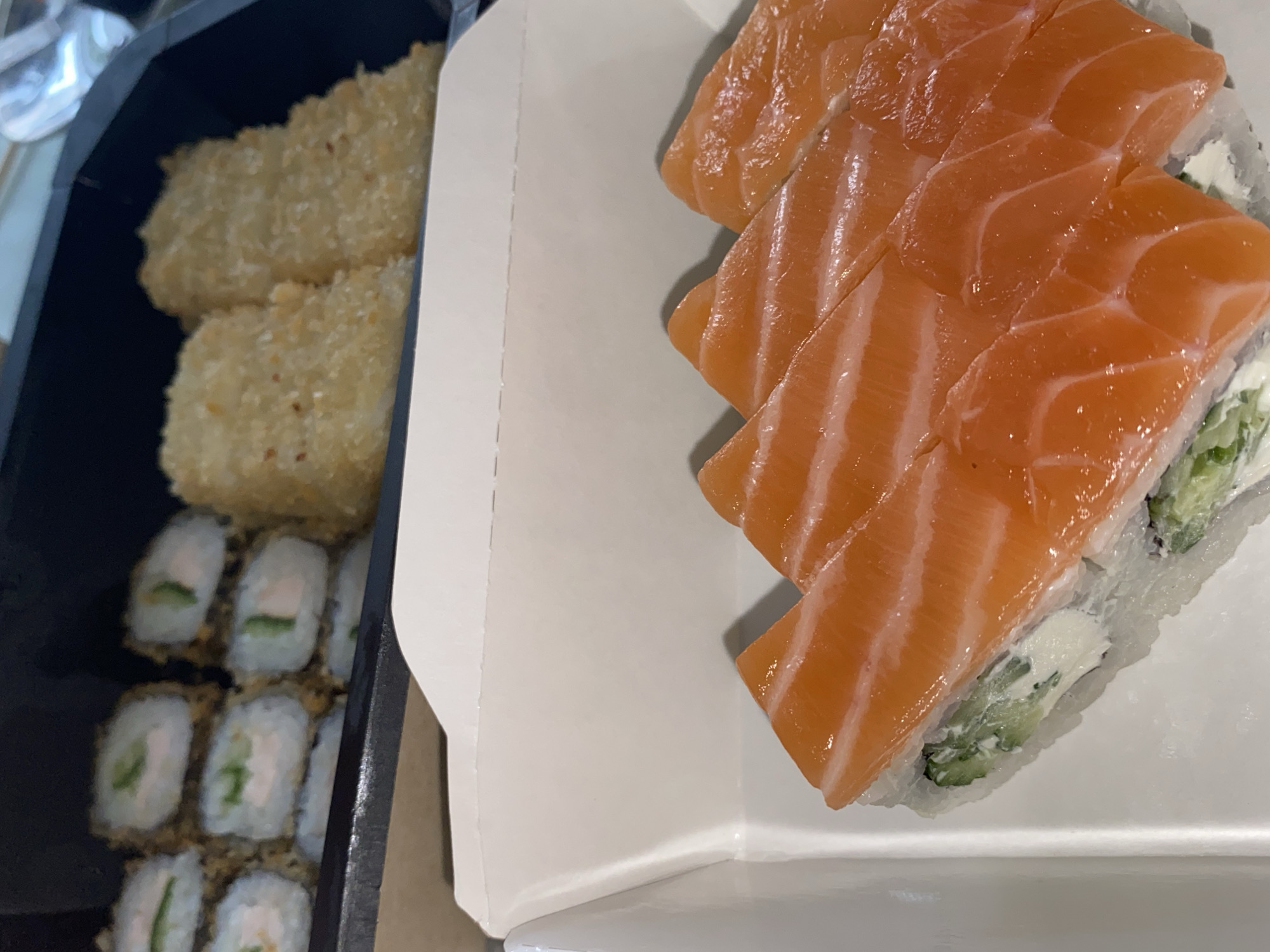 Woman shares afternoon moments with pets and sushi in Votkinsk