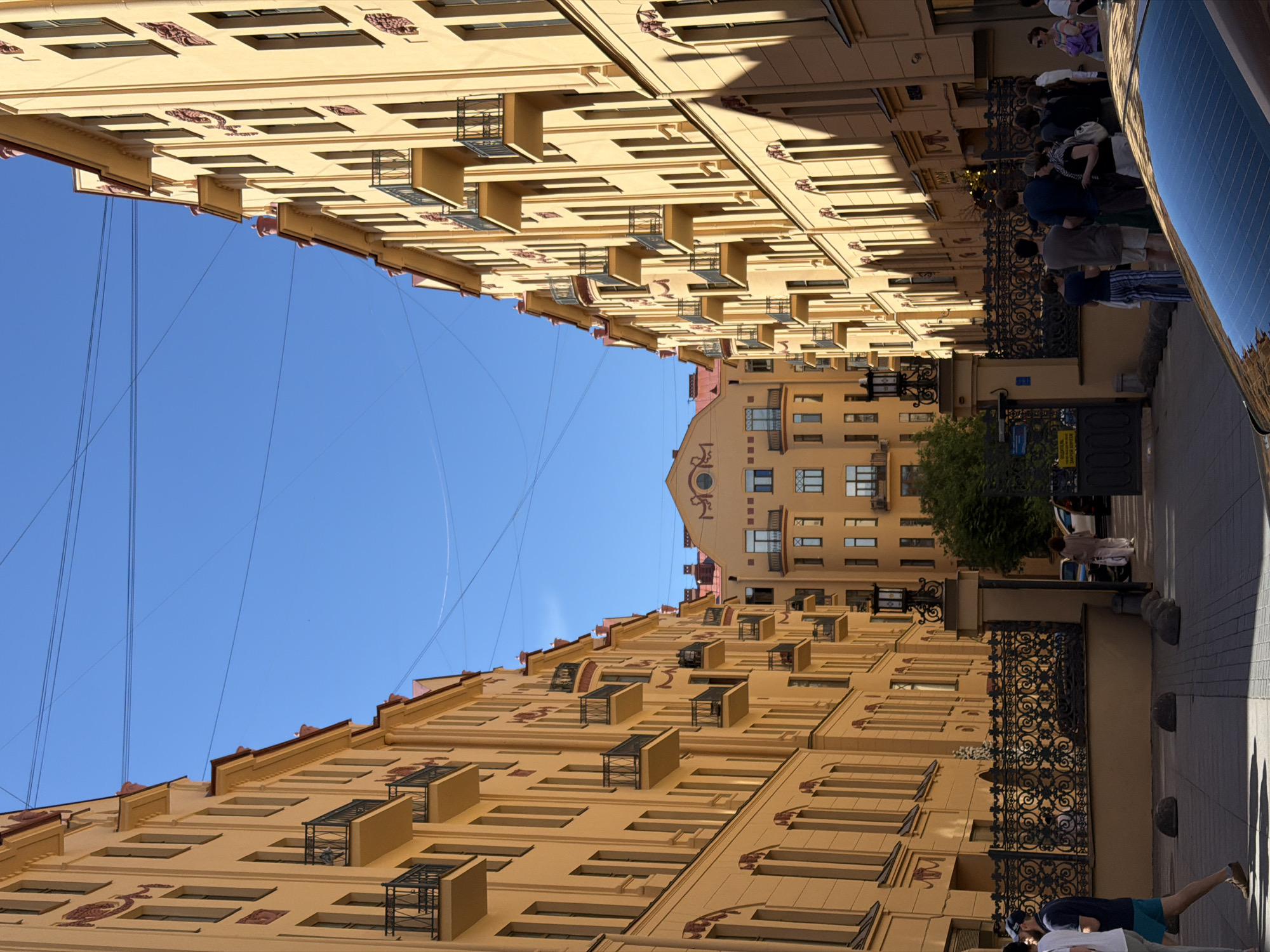 Morning walkabout captures historic Saint Petersburg streetlife and architecture