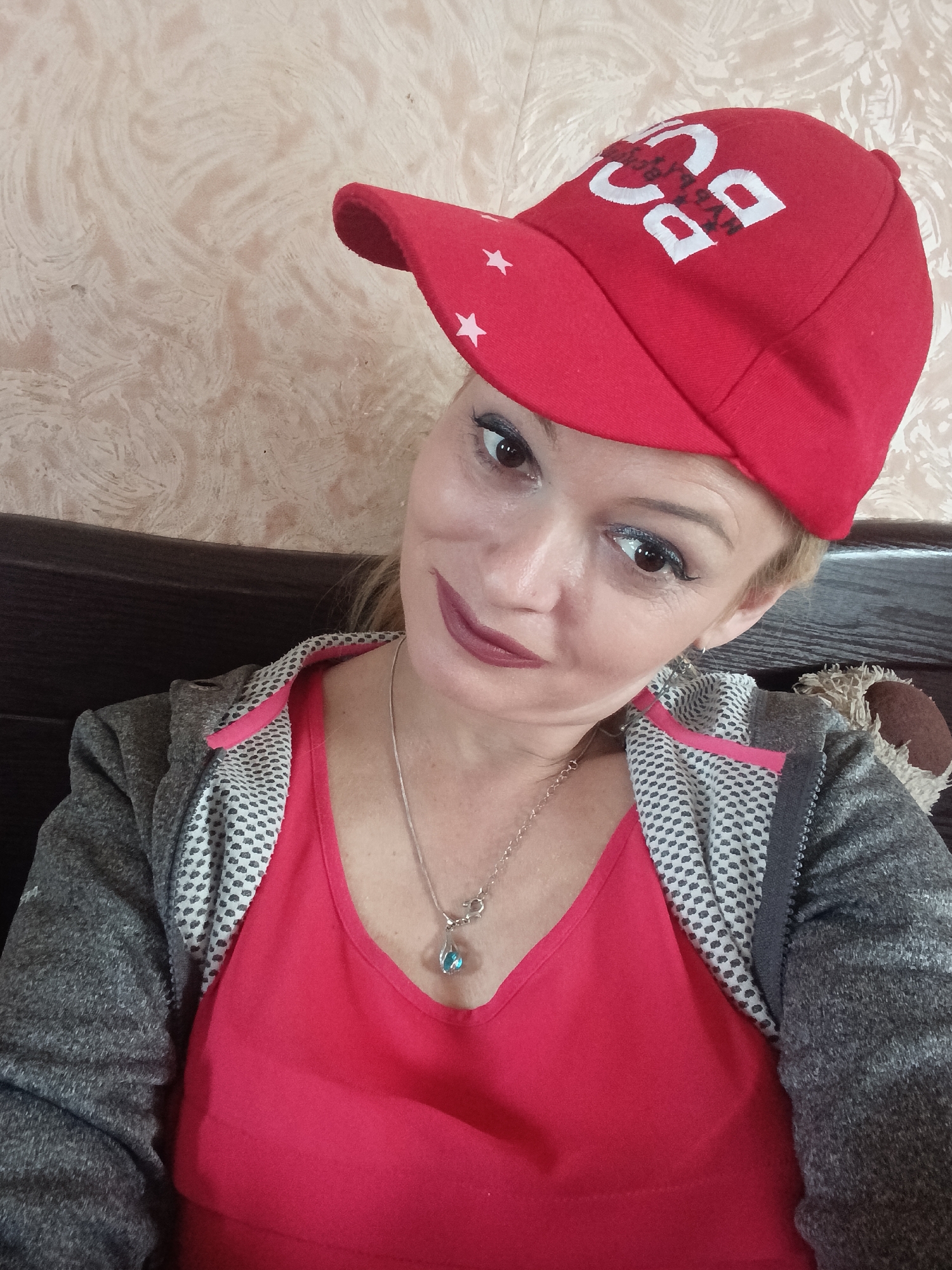 Casual afternoon selfies and home snapshots in Chernihiv