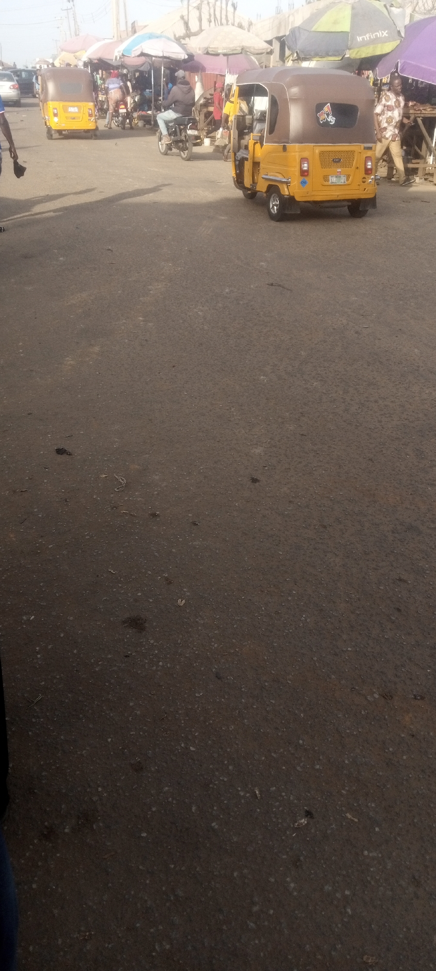 Street life documented in Narayi, Nigeria commercial district