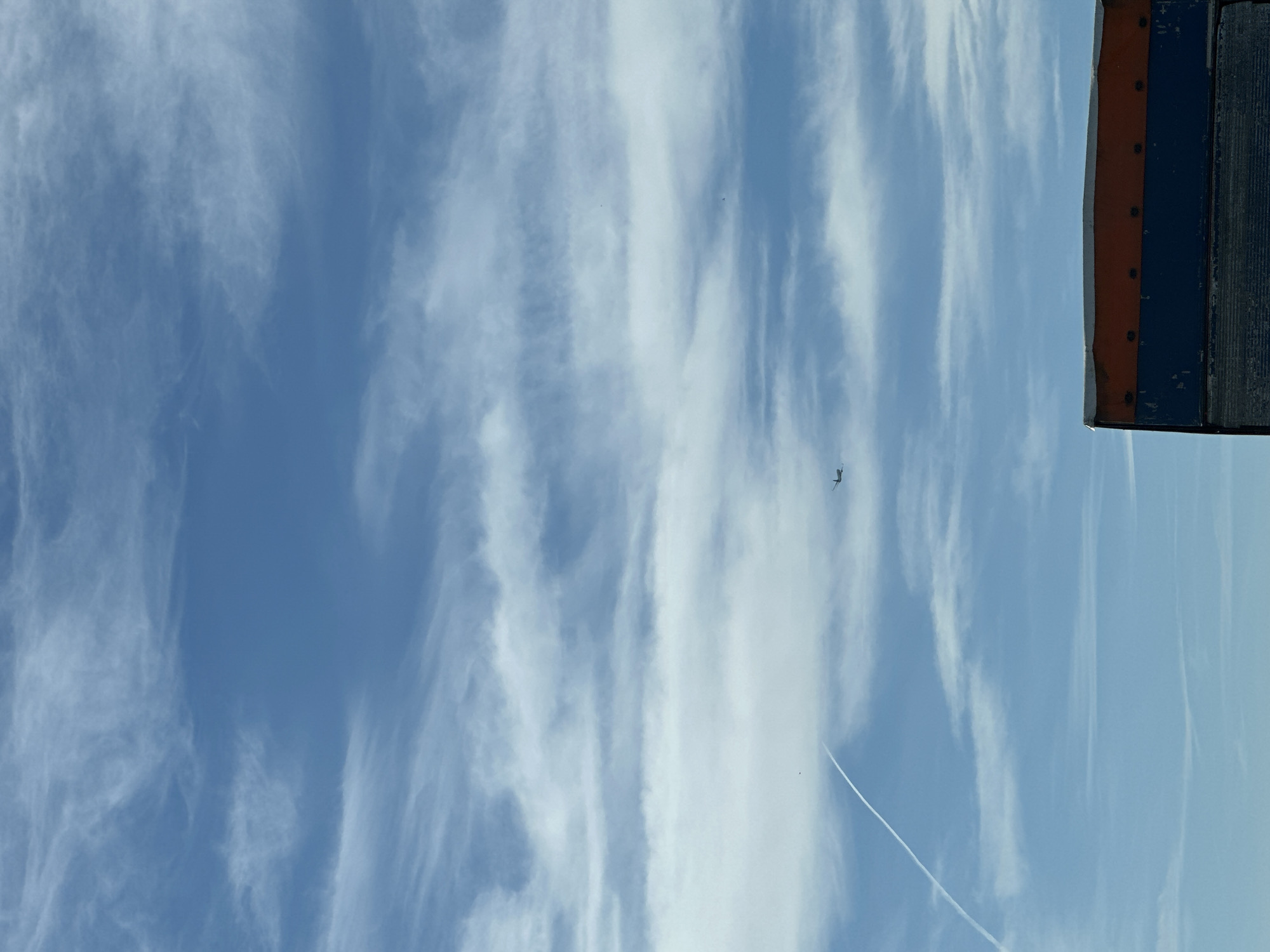 Ryanair flight observed over Sofia amid clear skies