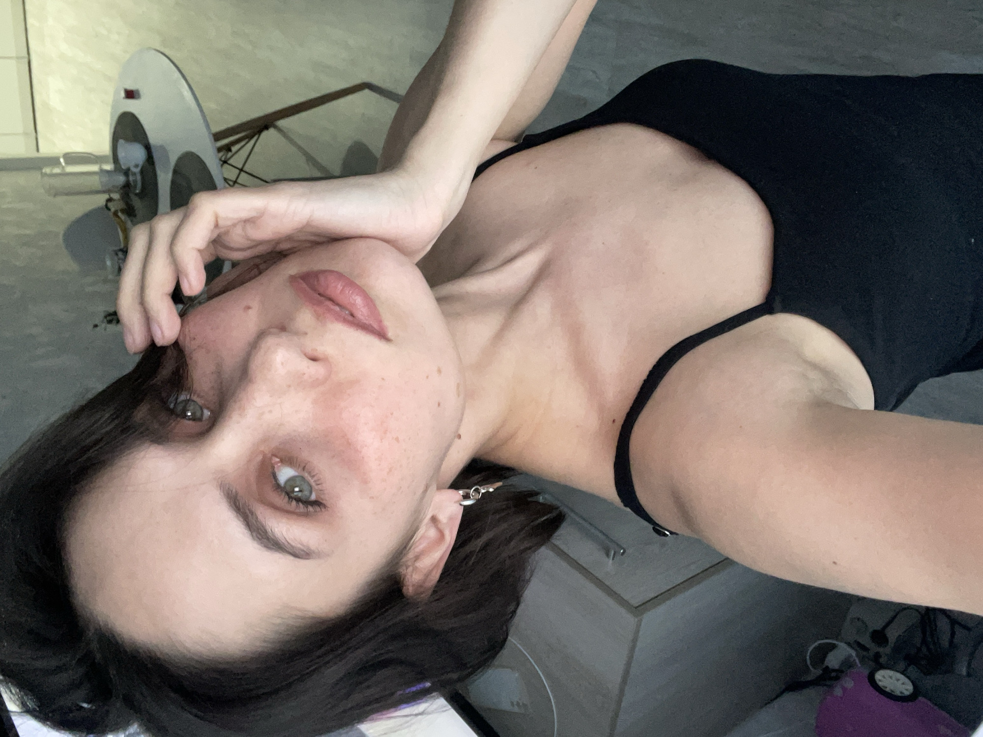 Young woman documents afternoon with selfies, dance videos in Izhevsk