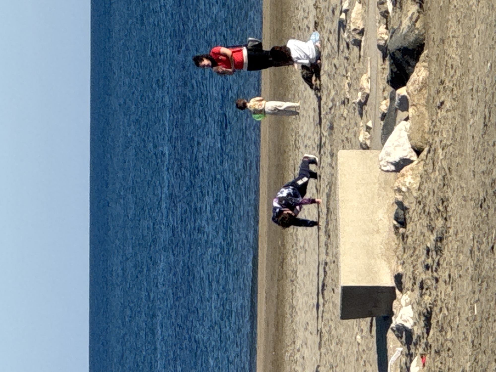 Sunny afternoon coastal scenes documented in Nettuno, Italy