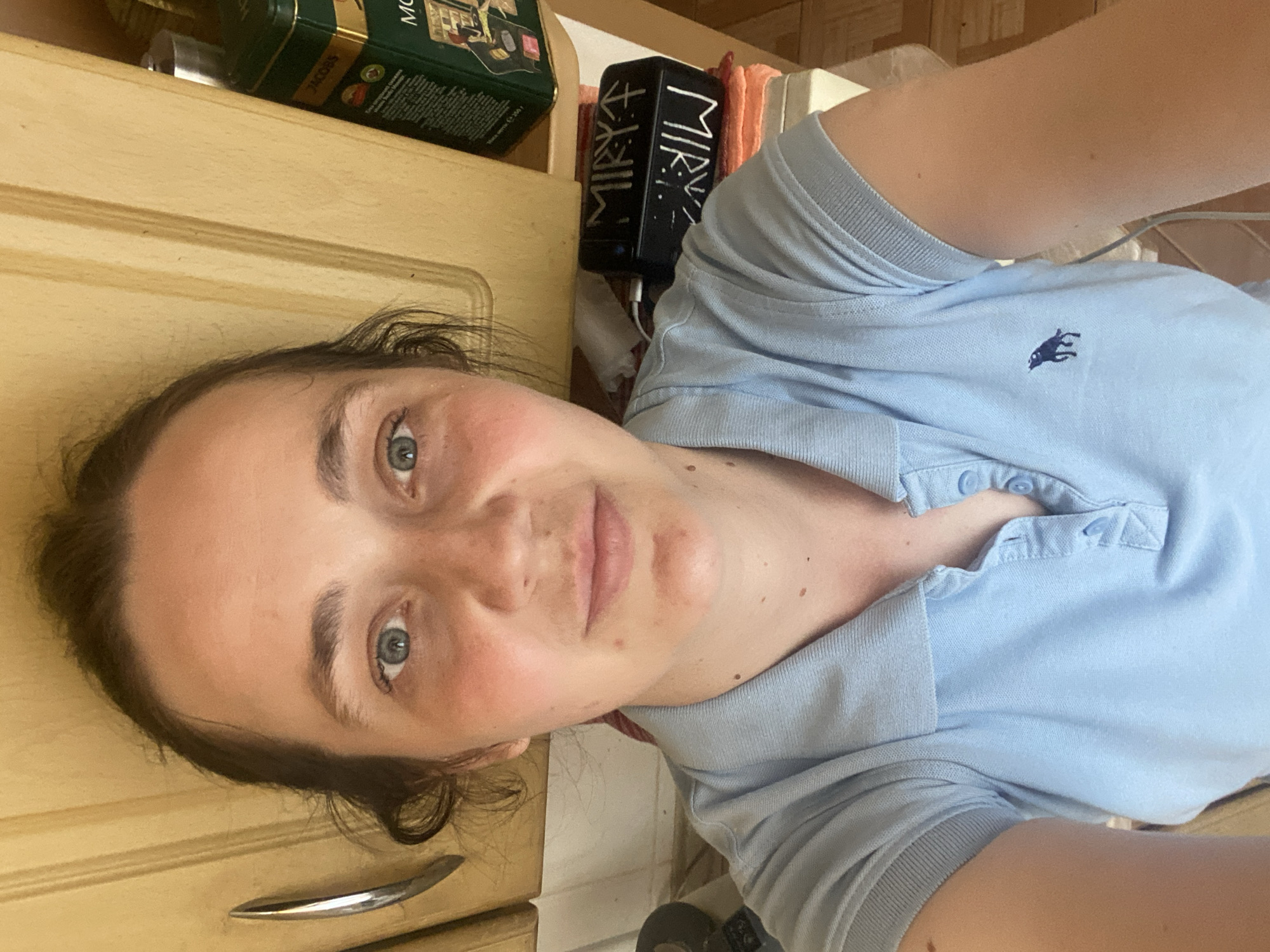 Relaxed home morning with a toddler and playful selfies