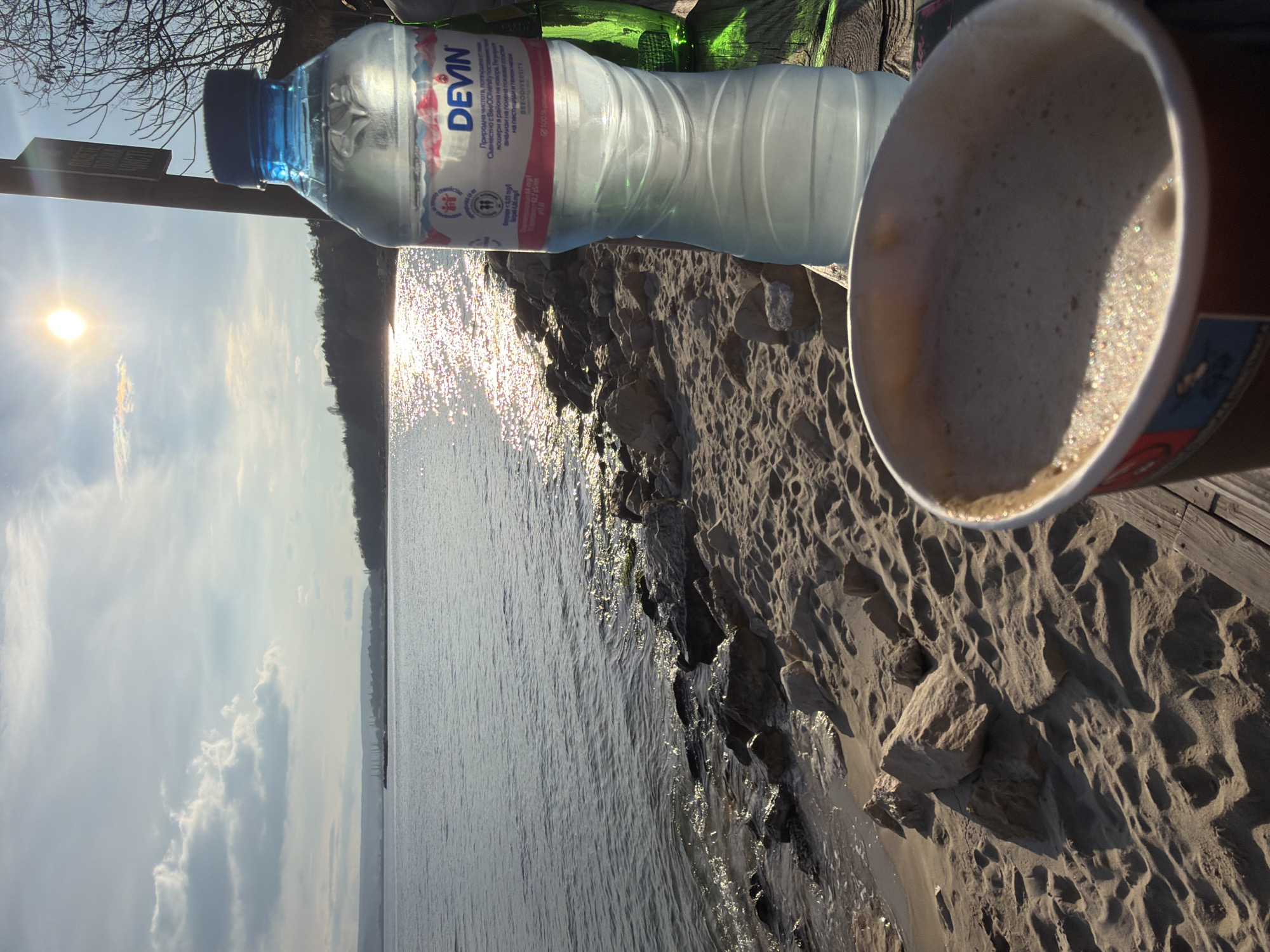 Afternoon beverage break captured along Varna's Black Sea waterfront