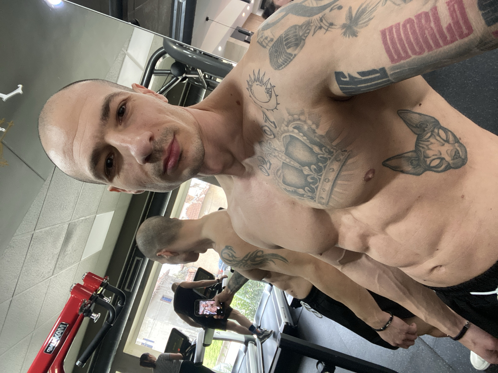 Fitness enthusiast documents workout sessions across Pleven gyms