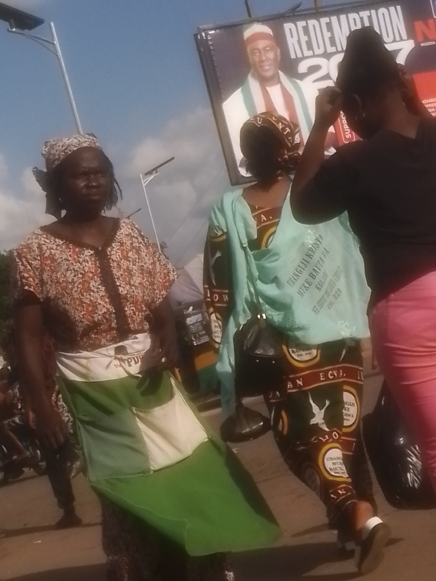 Street and market life on a busy afternoon in Gwong, Nigeria