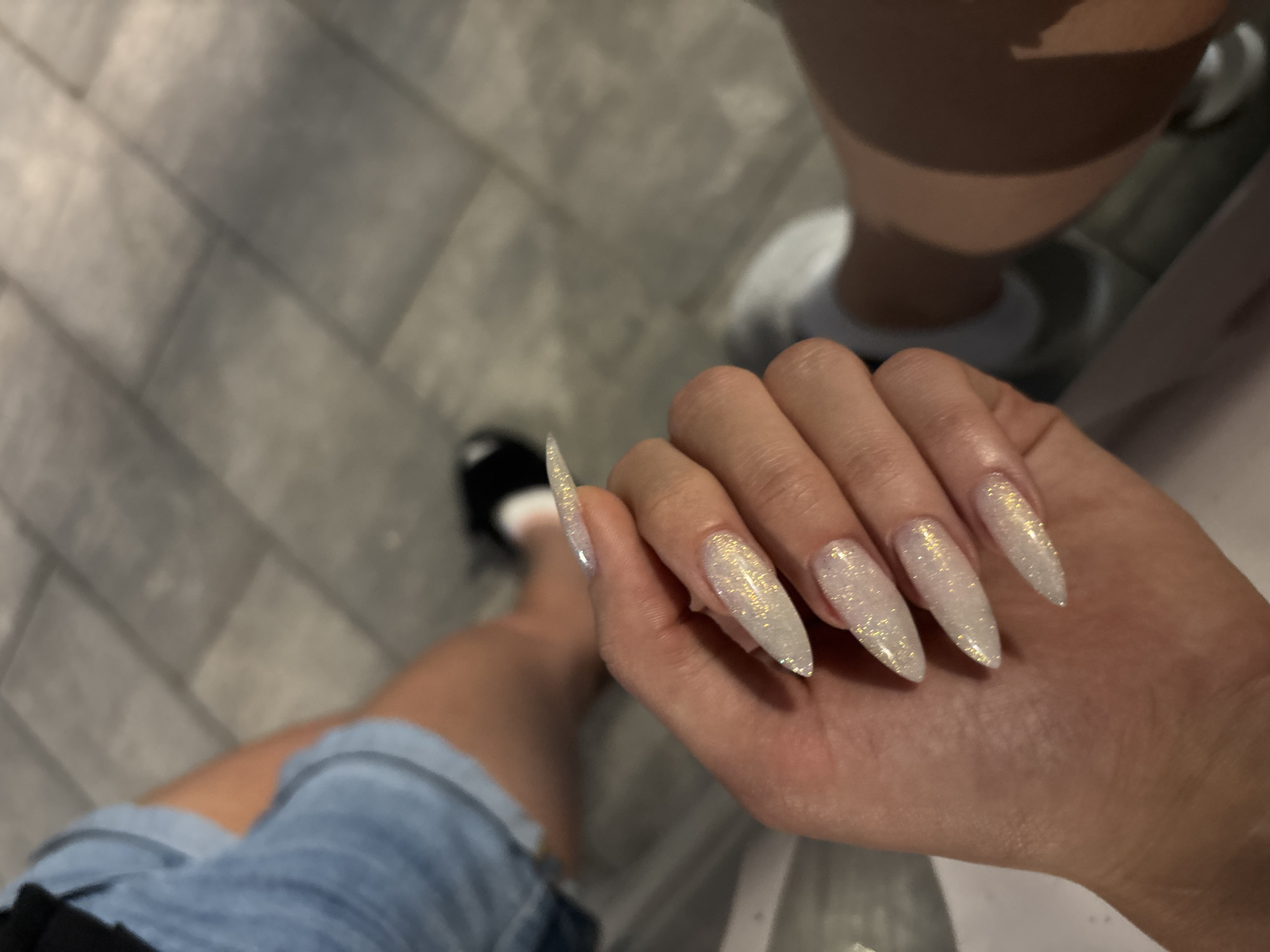 Nail art, sketches, and everyday scenes from Pleven