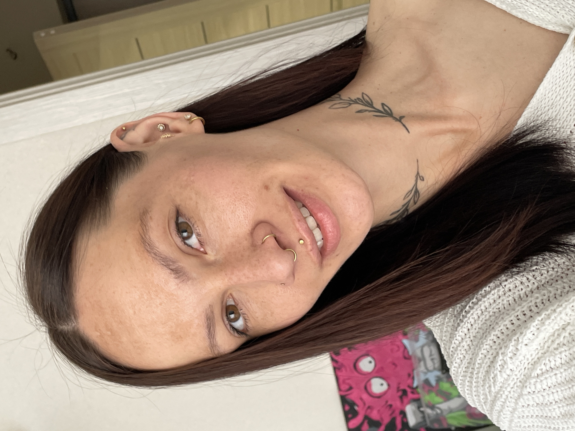 Woman with piercings, tattoos spotted in Pervomaysky, Russia