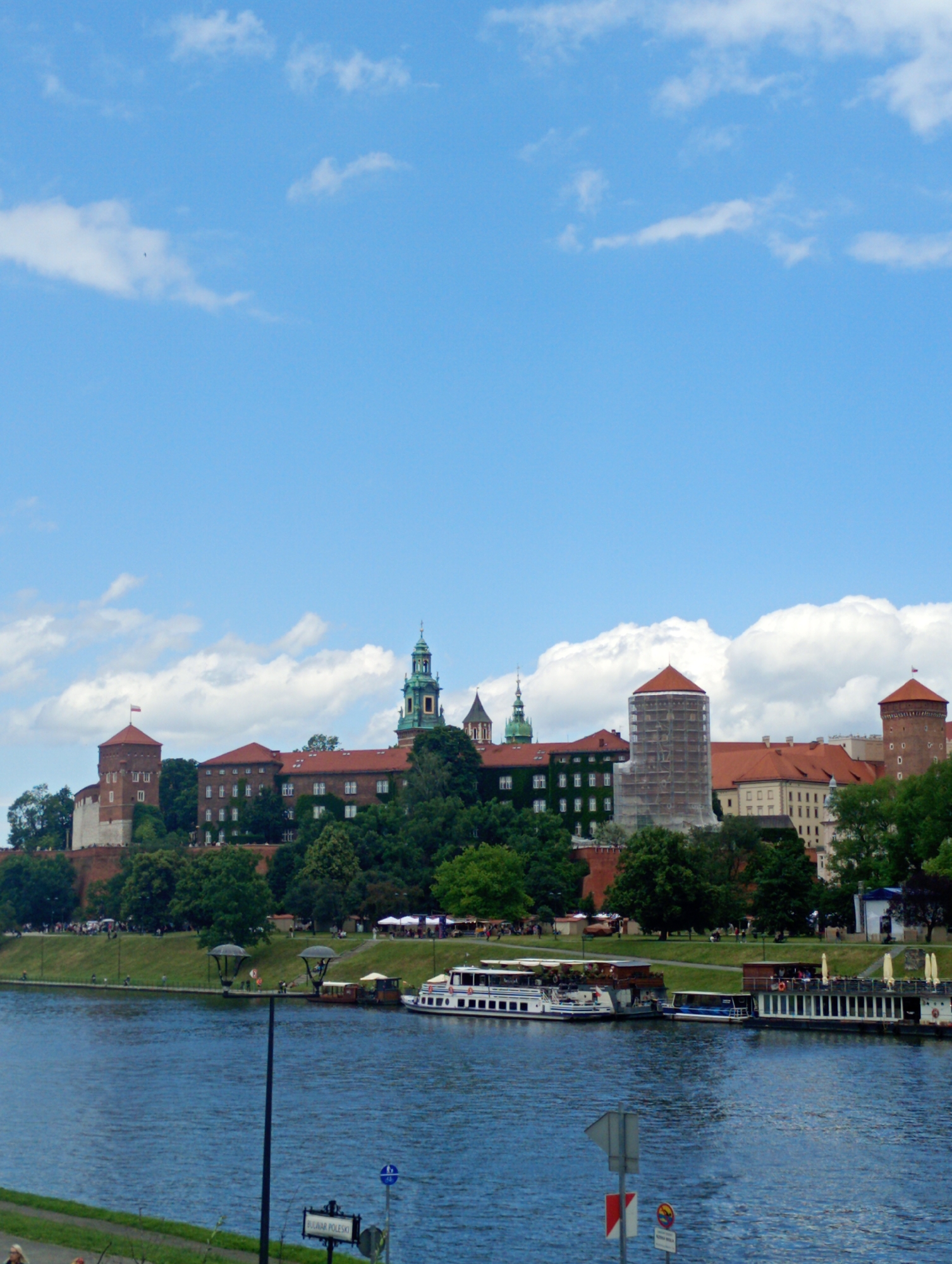Walking tour through historic Krakow and Wawel Castle district