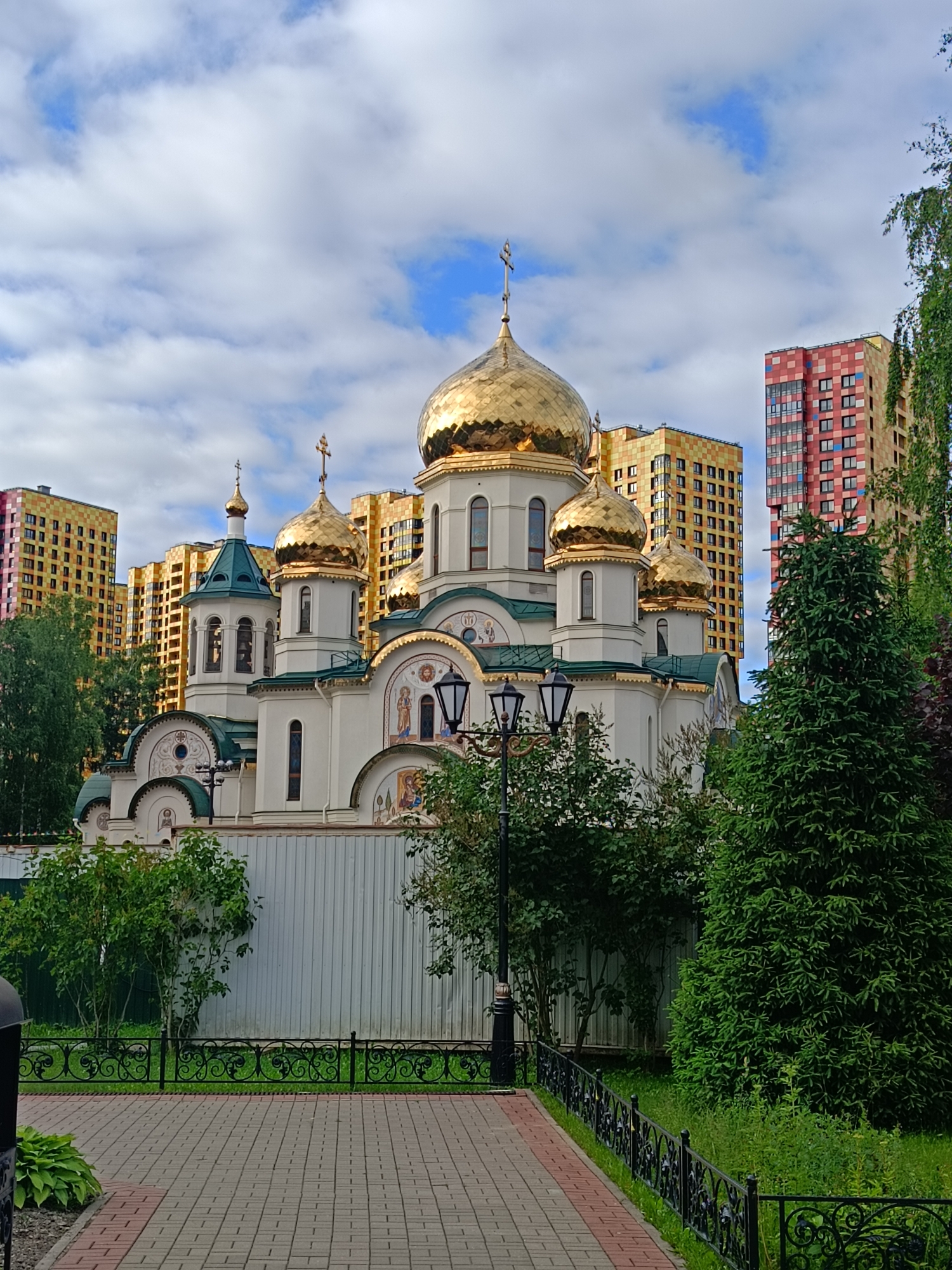 Everyday life documented across Saint Petersburg neighborhoods and construction sites