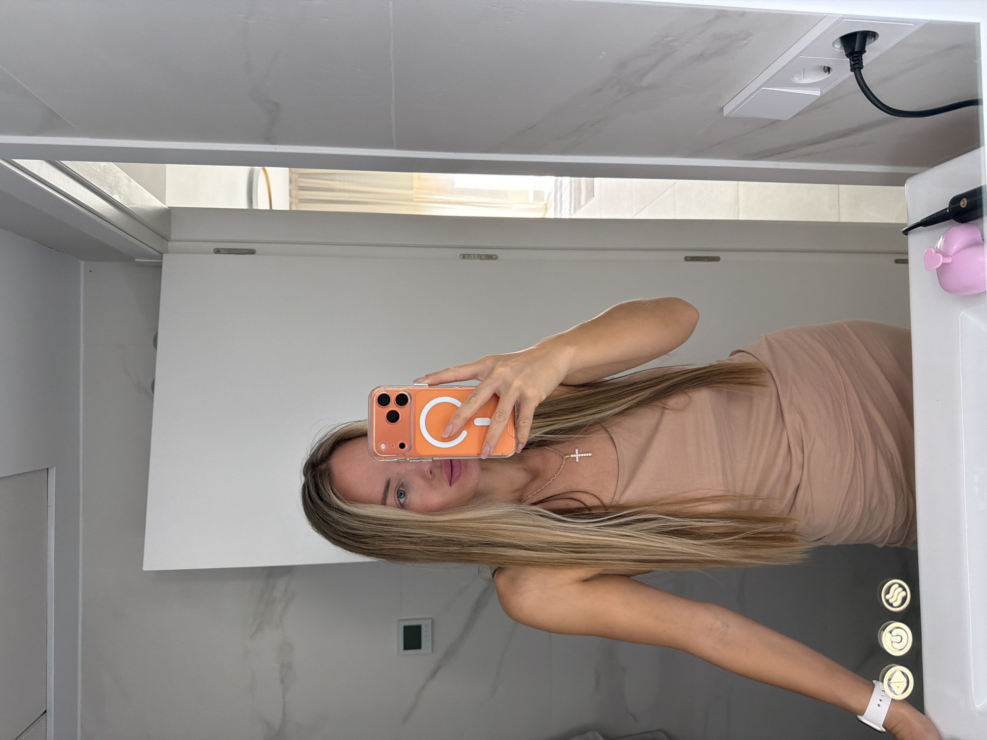 Morning routine in a Finestrat apartment: coffee, food, and outfit checks