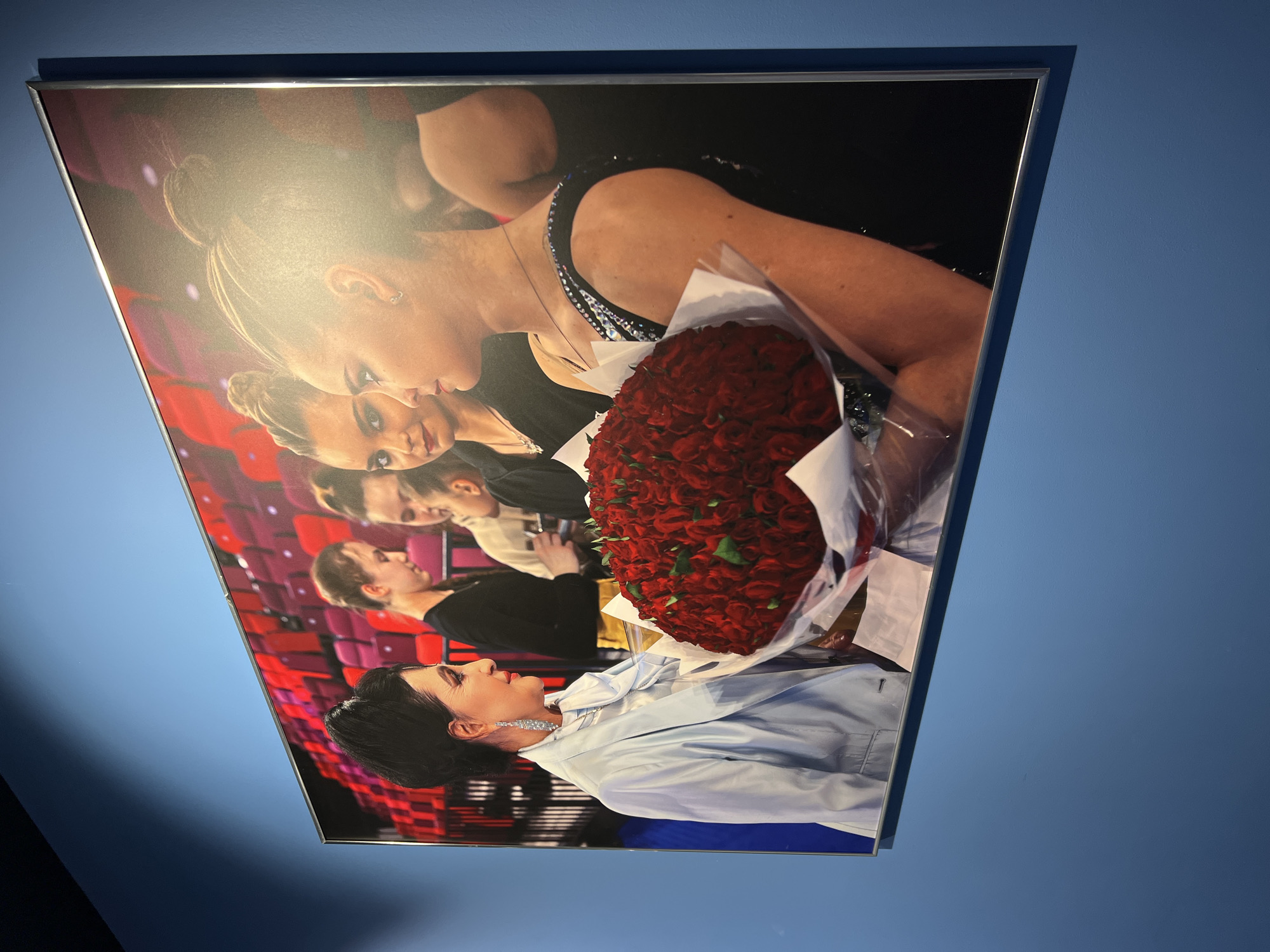 Moscow venue visit with arena crowds and retail displays