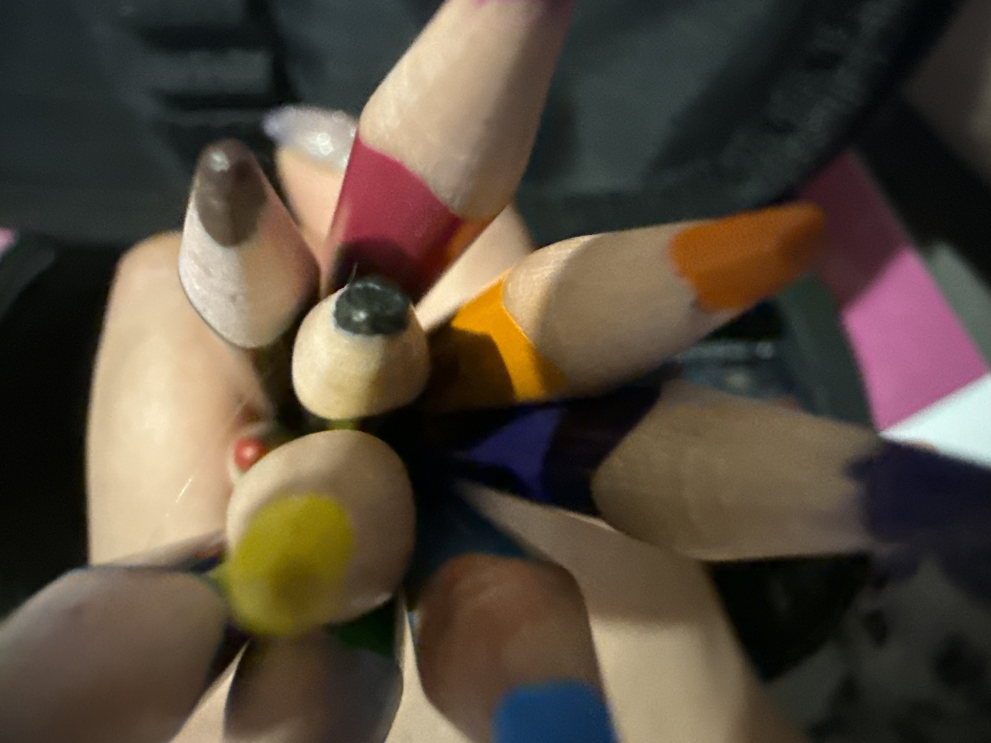Dmitrov residents capture daily moments, art supplies, mobile photography