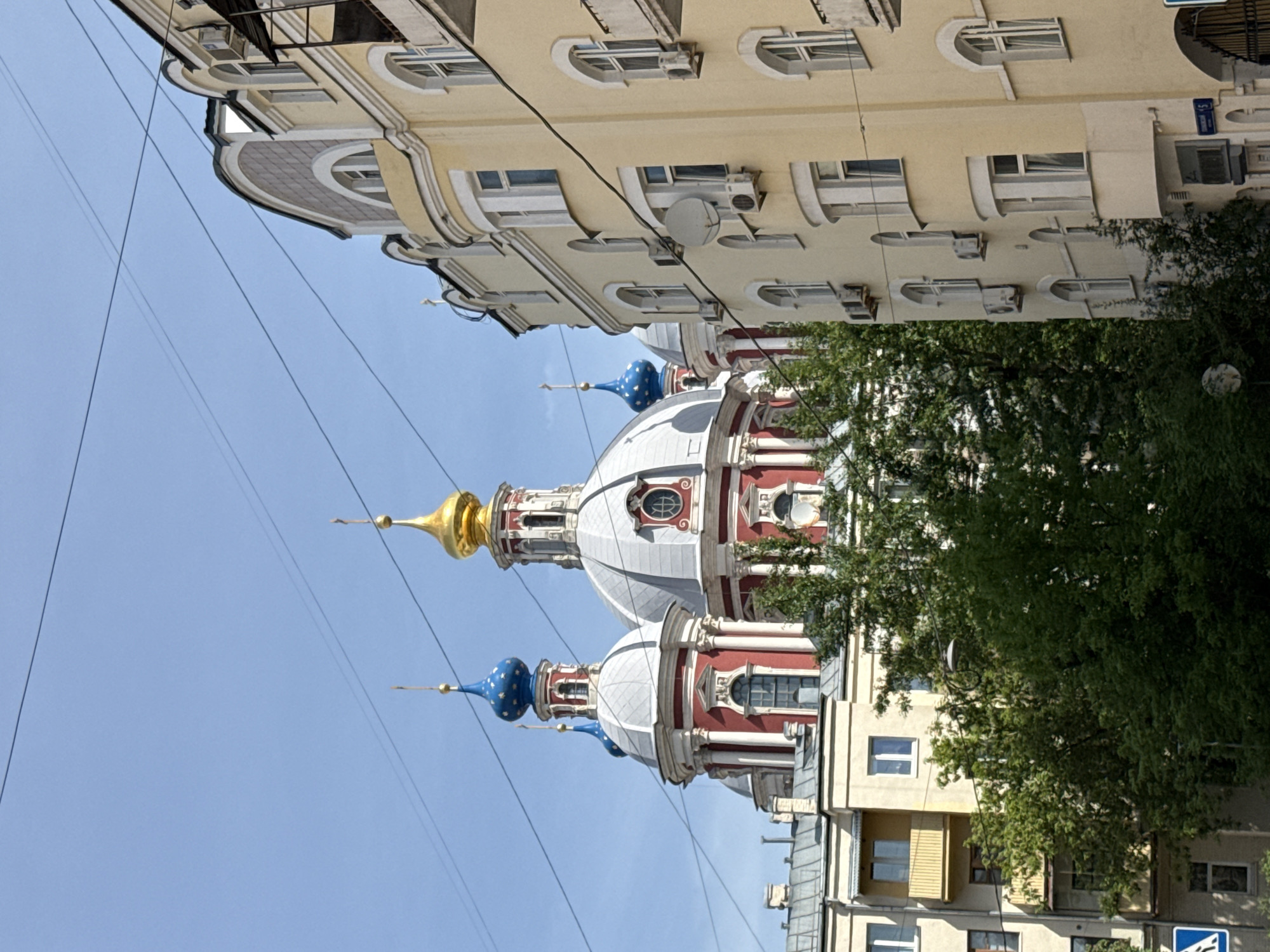 Morning views capture Moscow's historic Orthodox churches