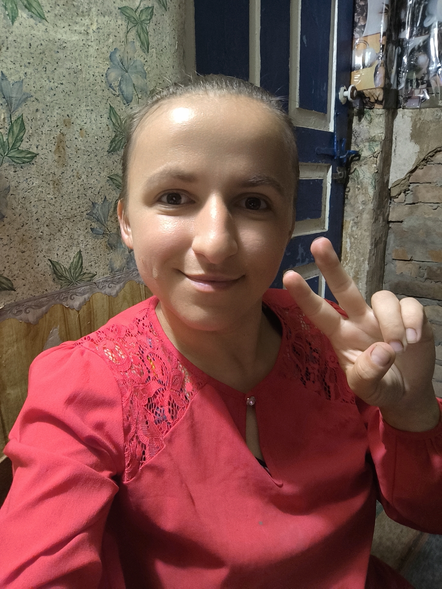 Selfies, a heartfelt Ukrainian text post, and cats in Anastasivka