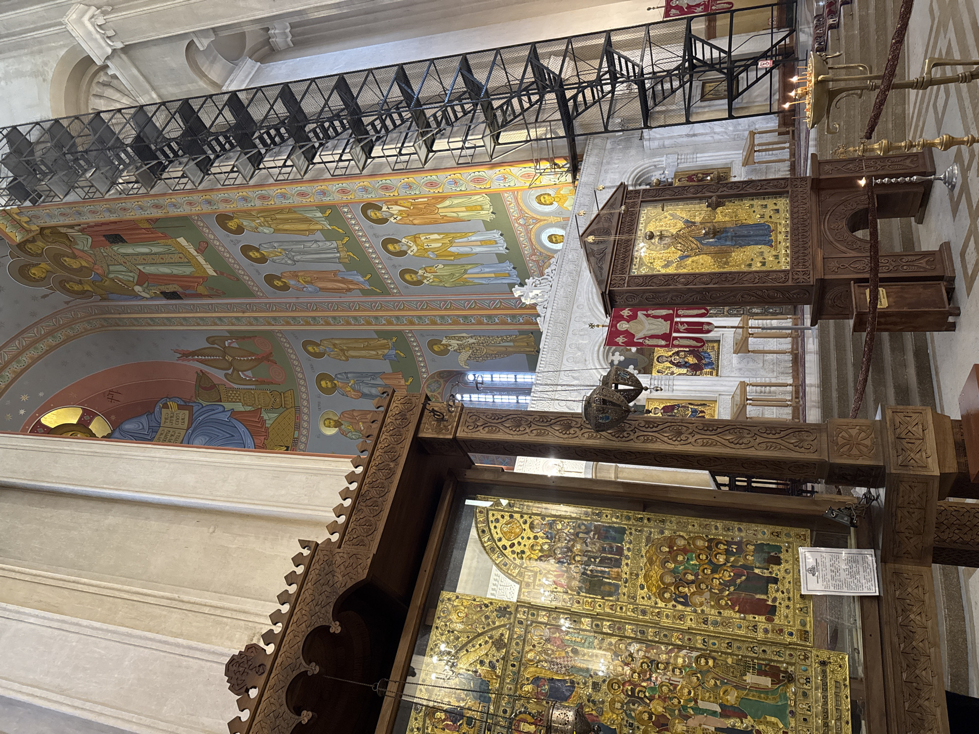 Witness documents casual tour through Tbilisi landmarks and streets