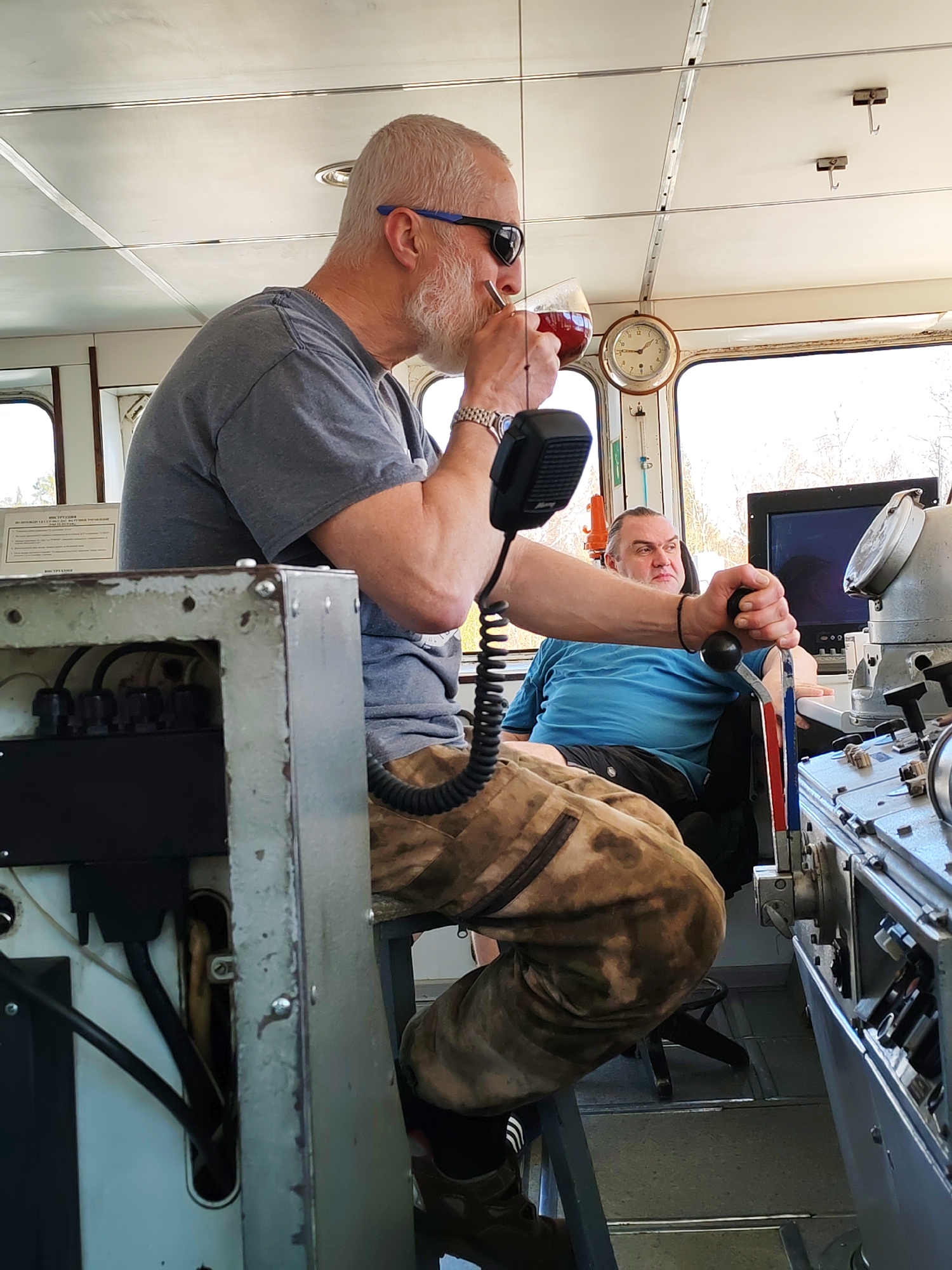 Two men spotted on boat bridge in Zaprudnya, Russia