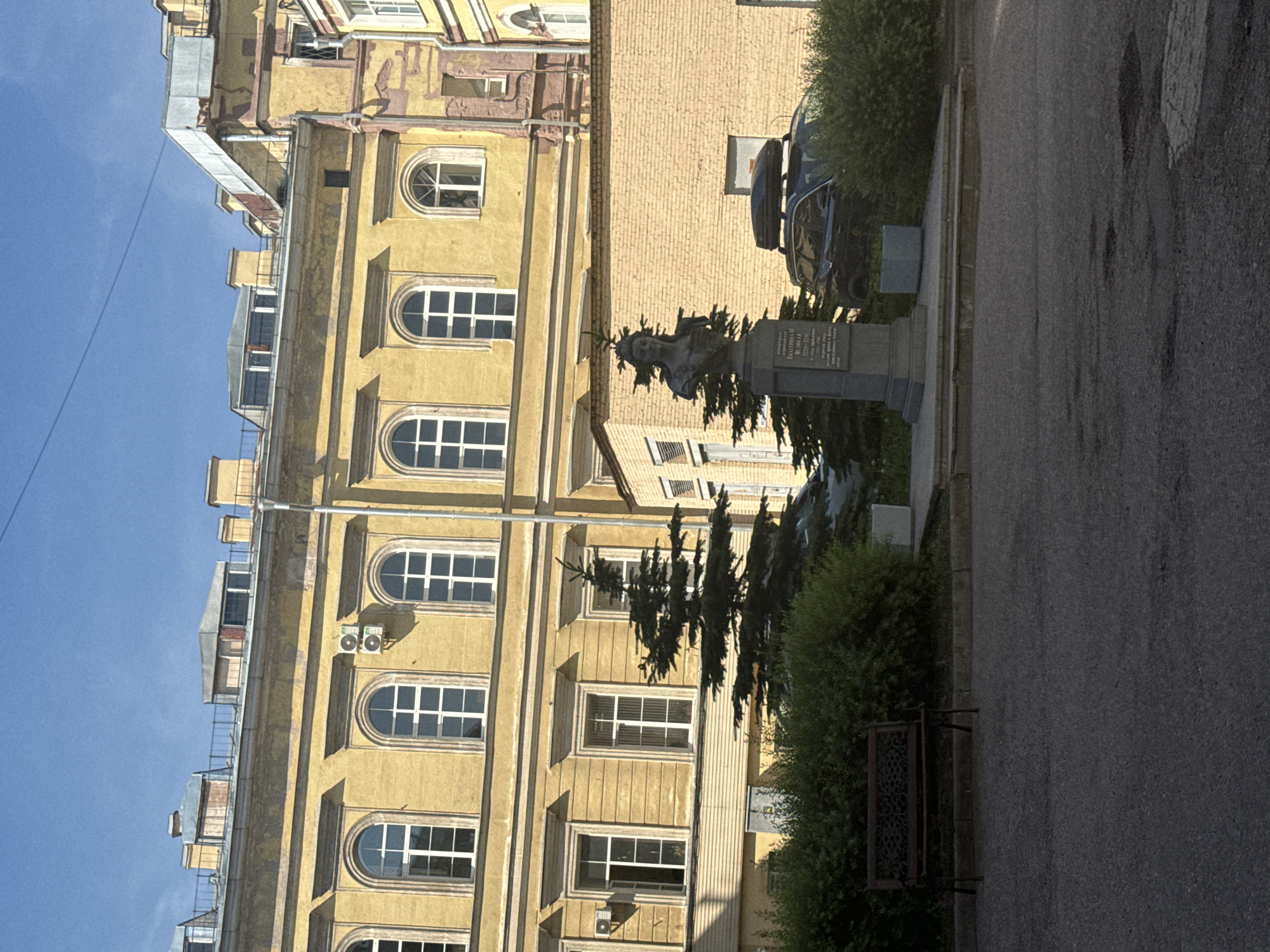 Early morning photo walk through central Saint Petersburg landmarks
