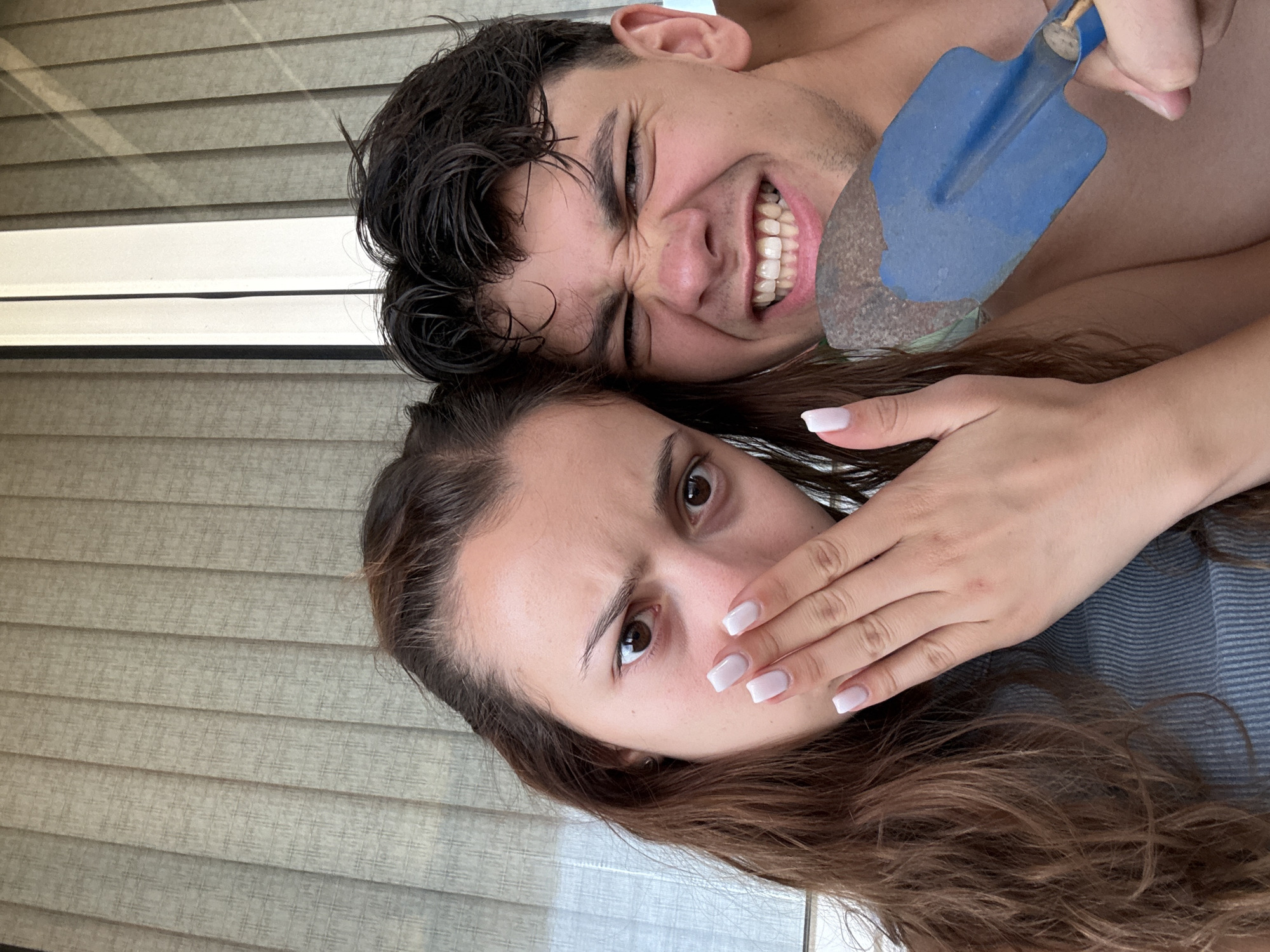 Balcony morning in Blagoevgrad: a dove visit and selfies