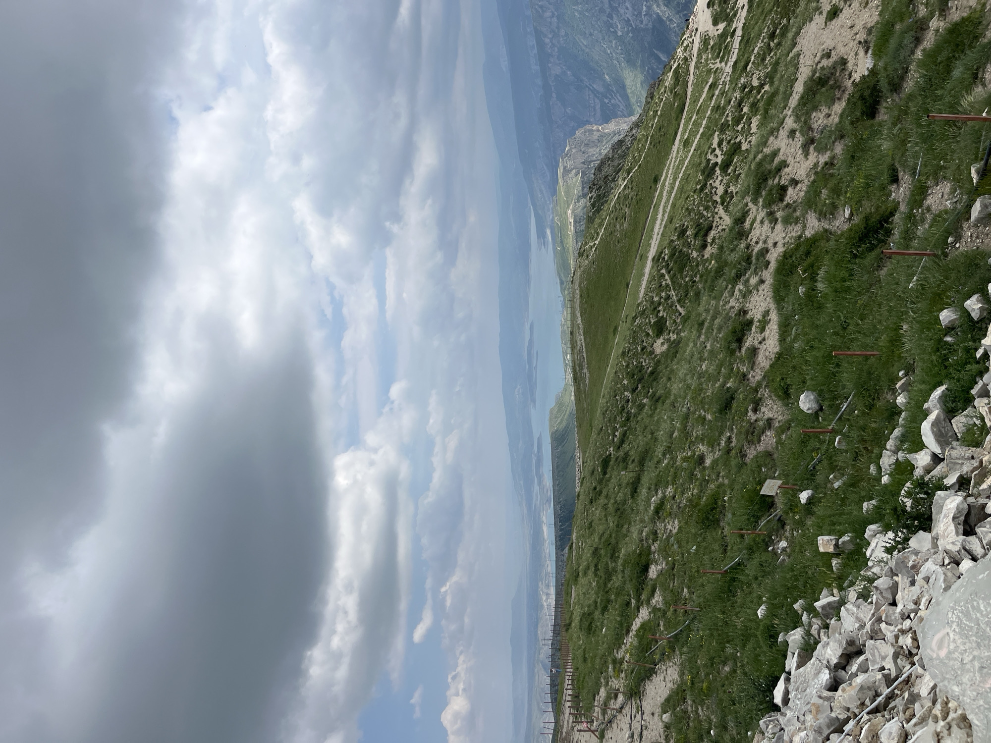Tourist documents scenic Sulak Canyon views in Russia