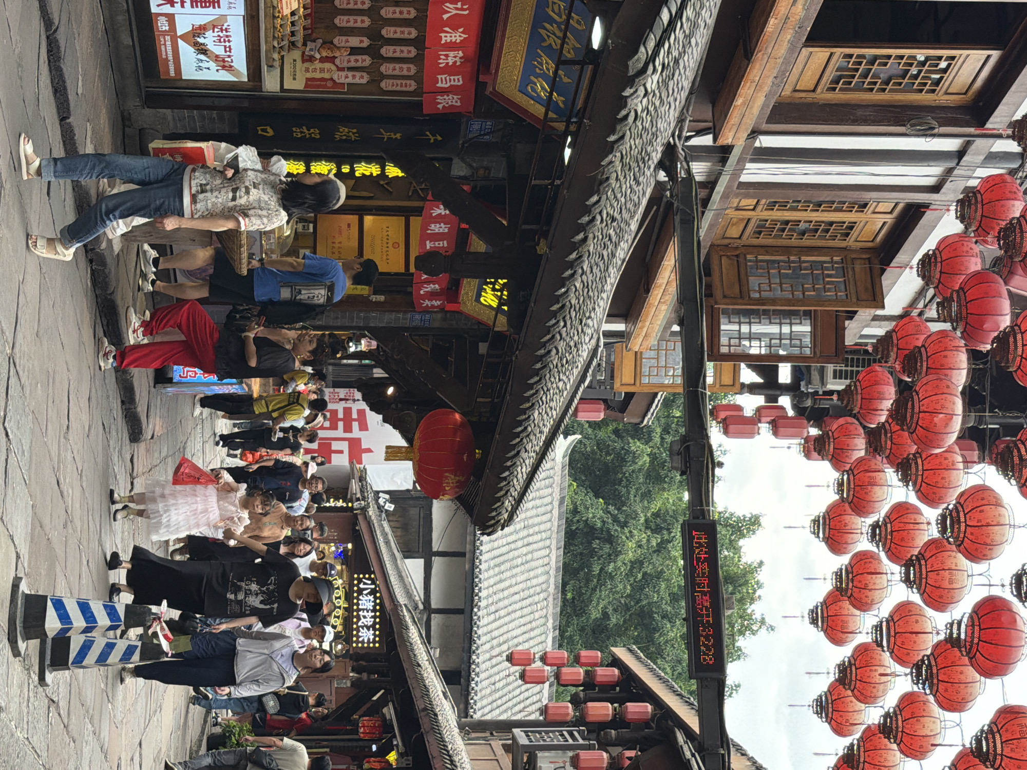 Unilever corporate group holds team away day in Chongqing