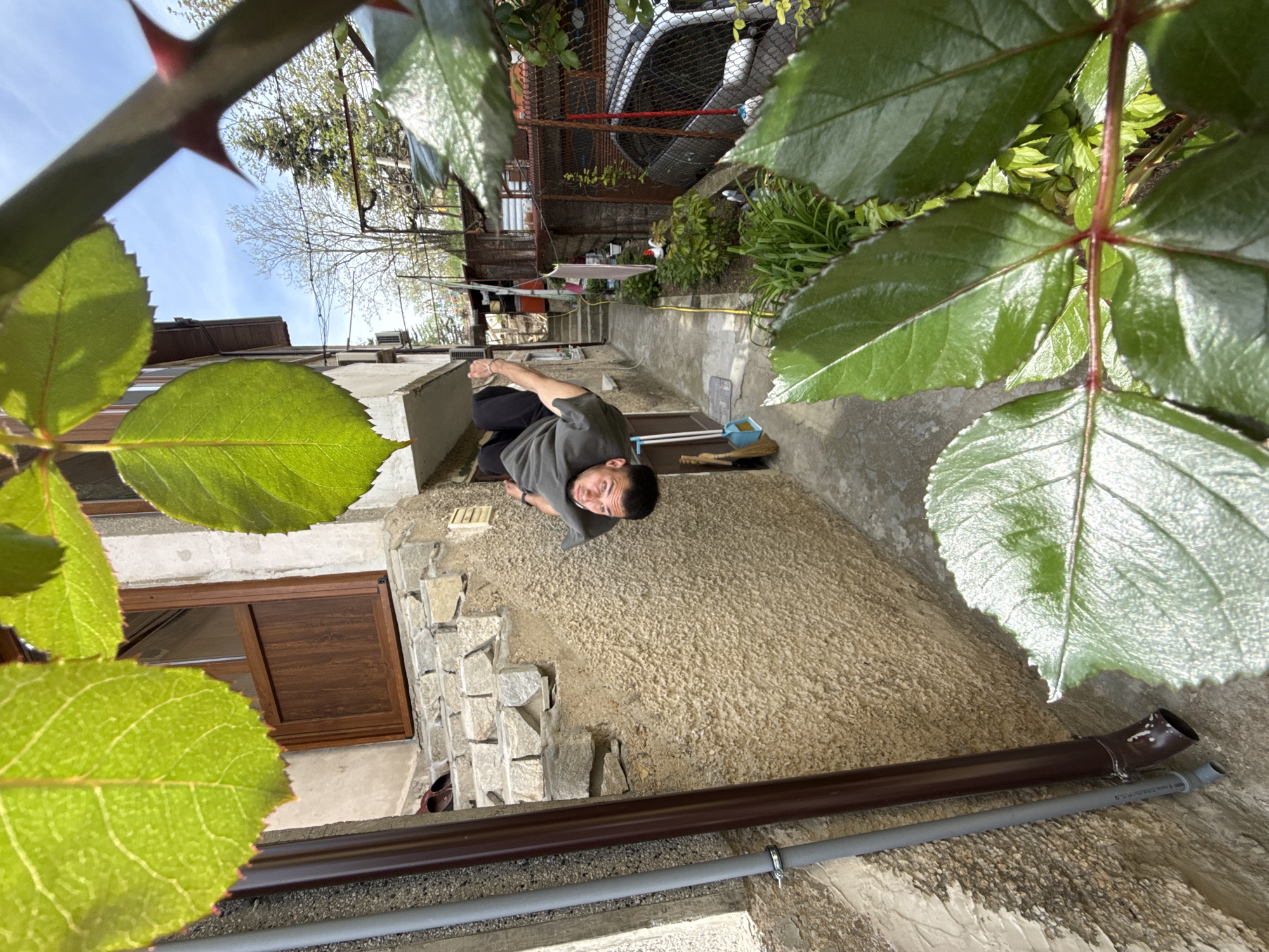 Man spotted stretching, moving through Shumen neighborhood Monday morning