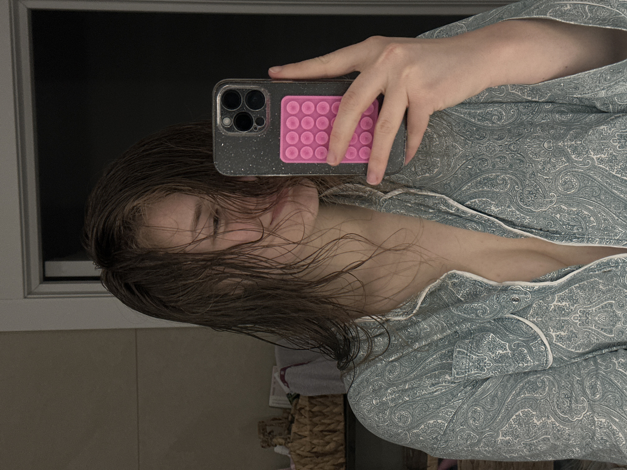 Woman Takes Bathroom Selfies in Kazan, Russia