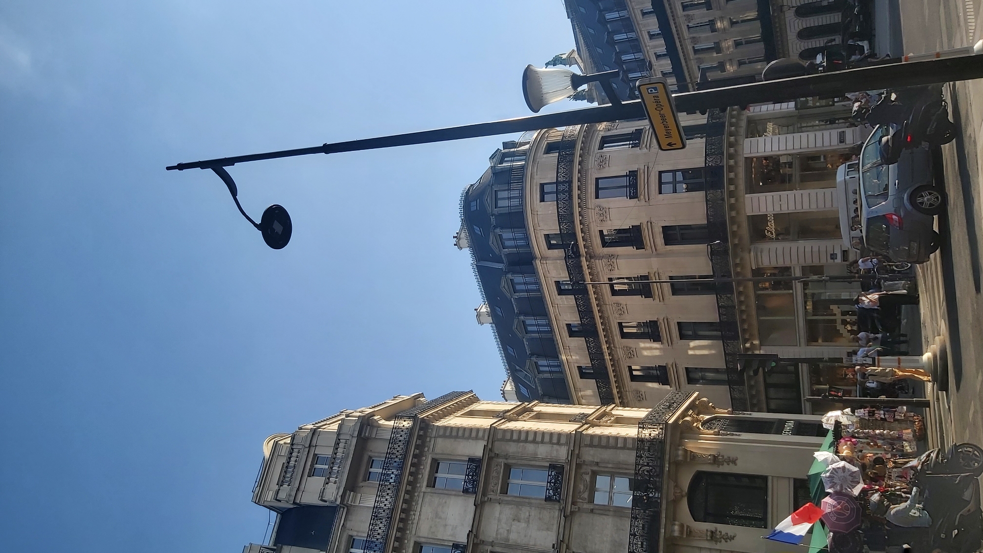 Shopping and sightseeing around Galeries Lafayette, central Paris