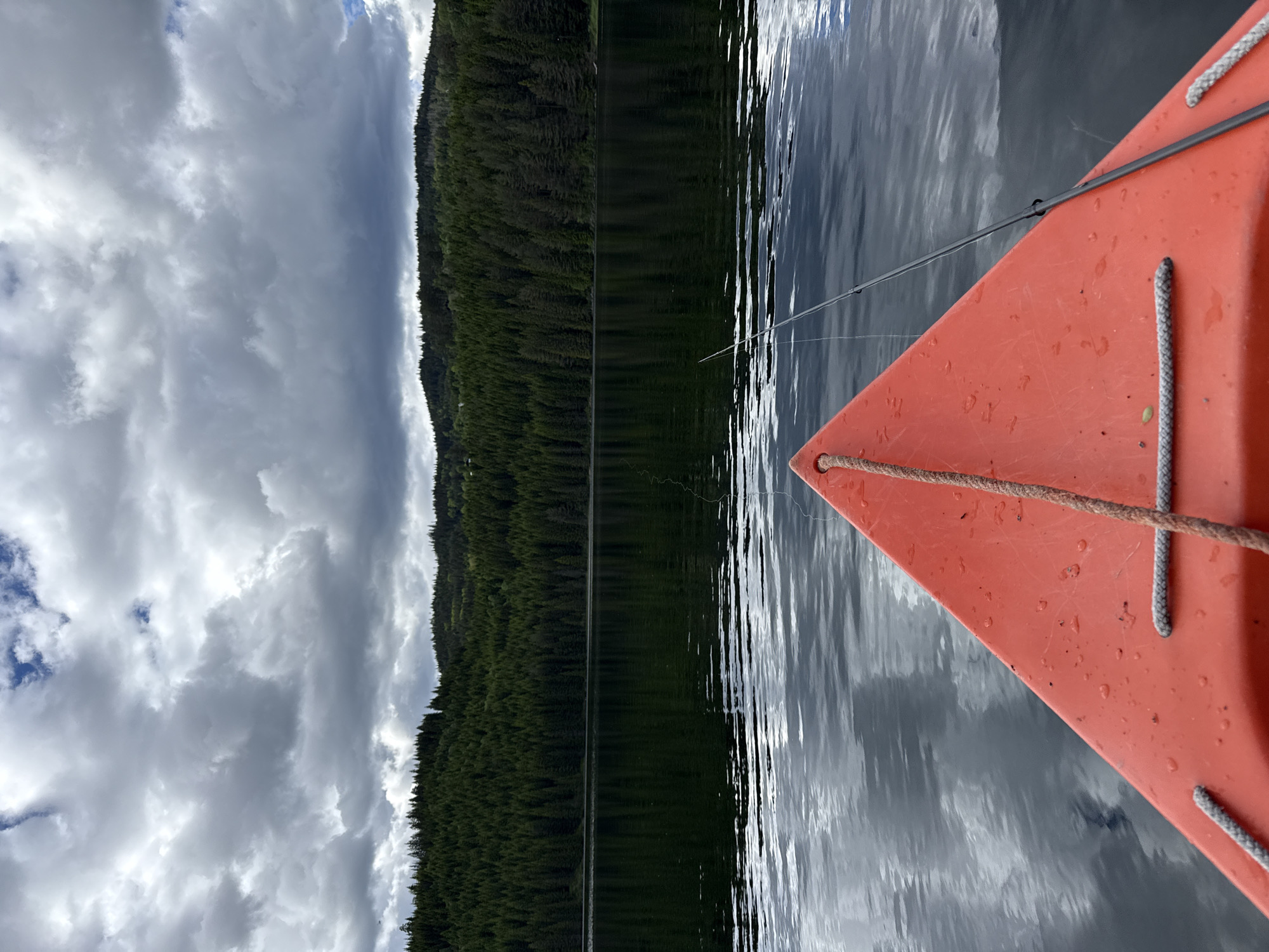 Kayak fishing recorded on Norwegian lake near Åmot