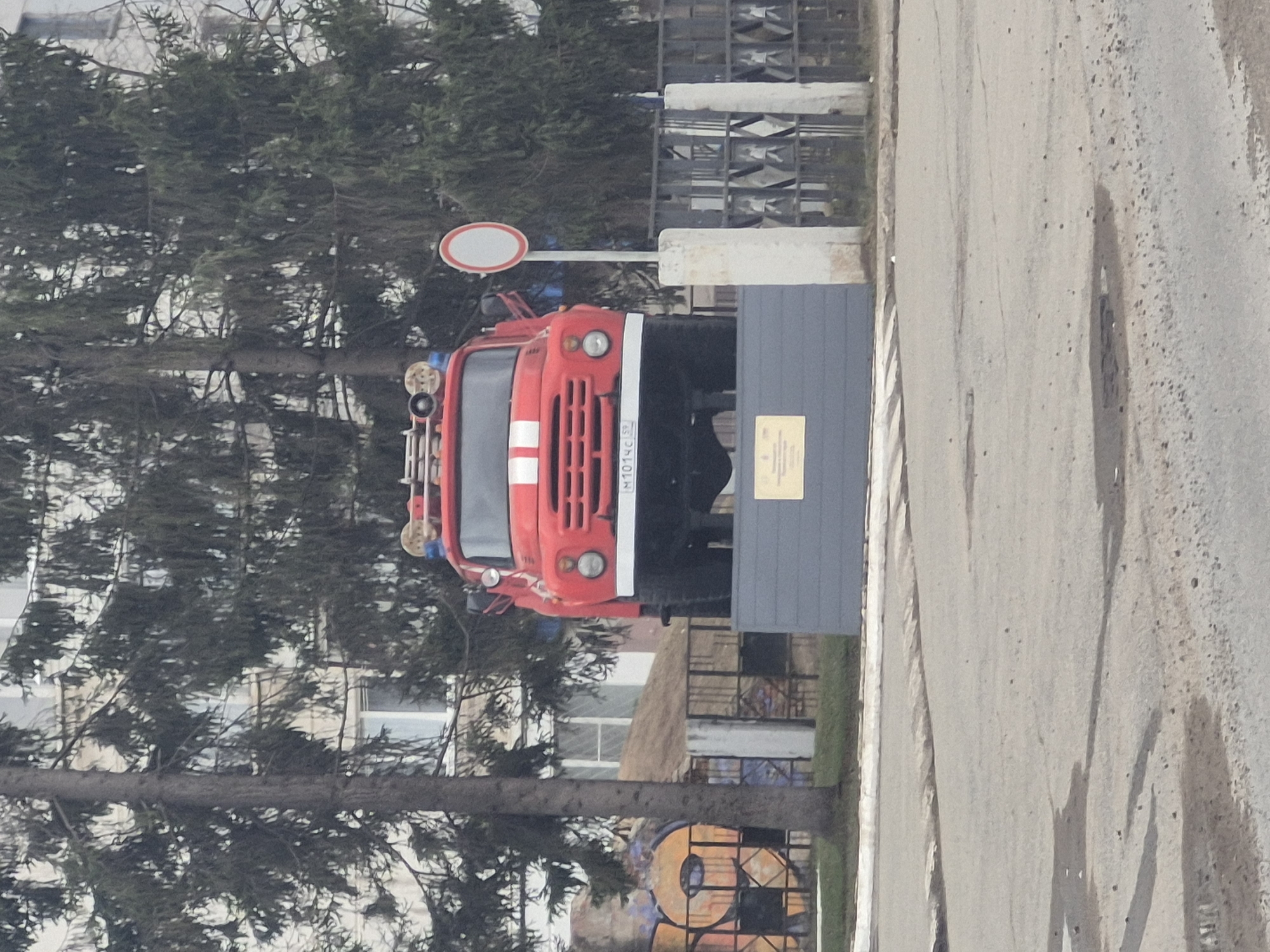 Ordinary Sunday moments captured across Chaikovsky, Russia