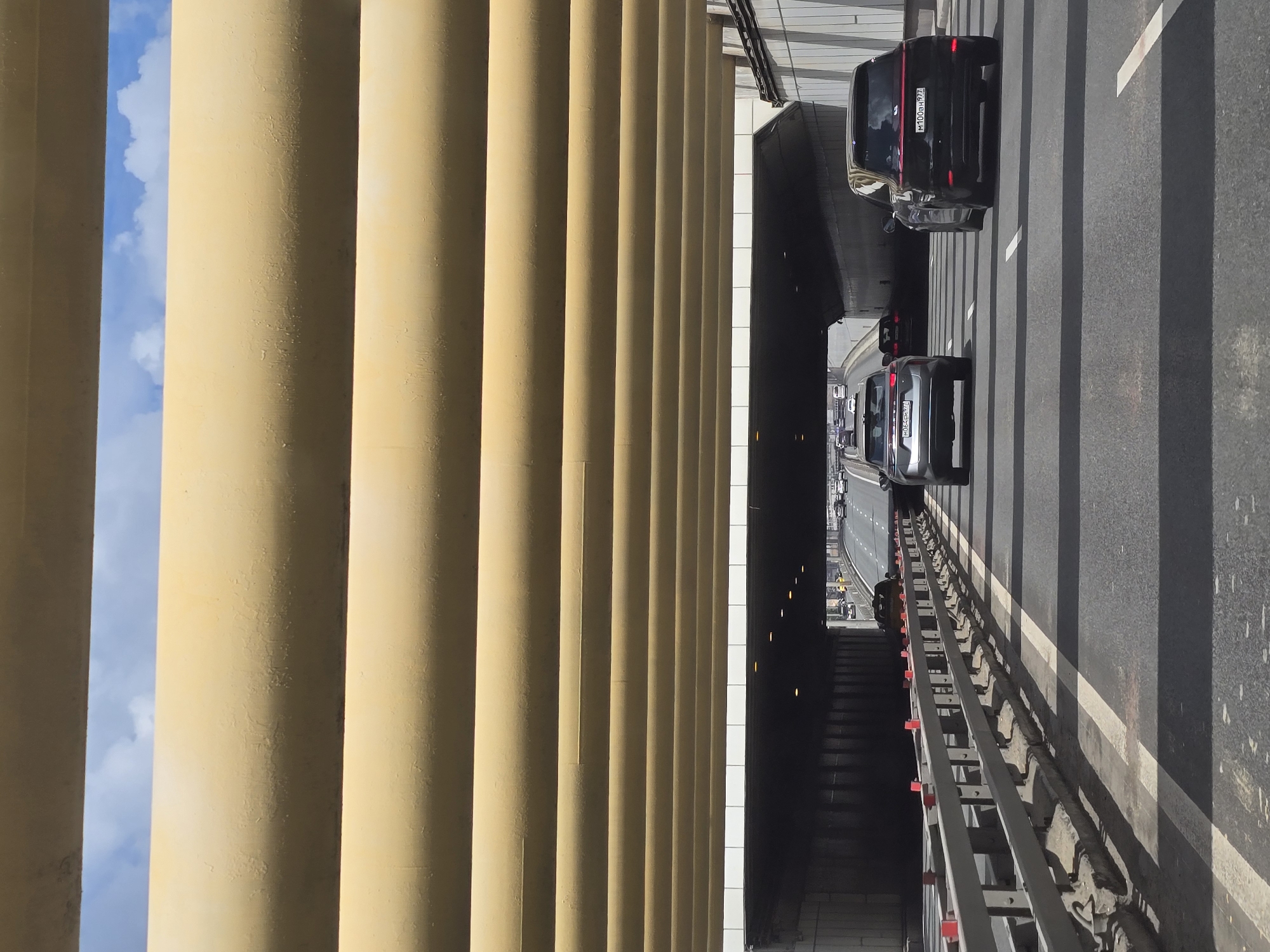 Moscow Third Ring Road traffic observed from pedestrian overpass