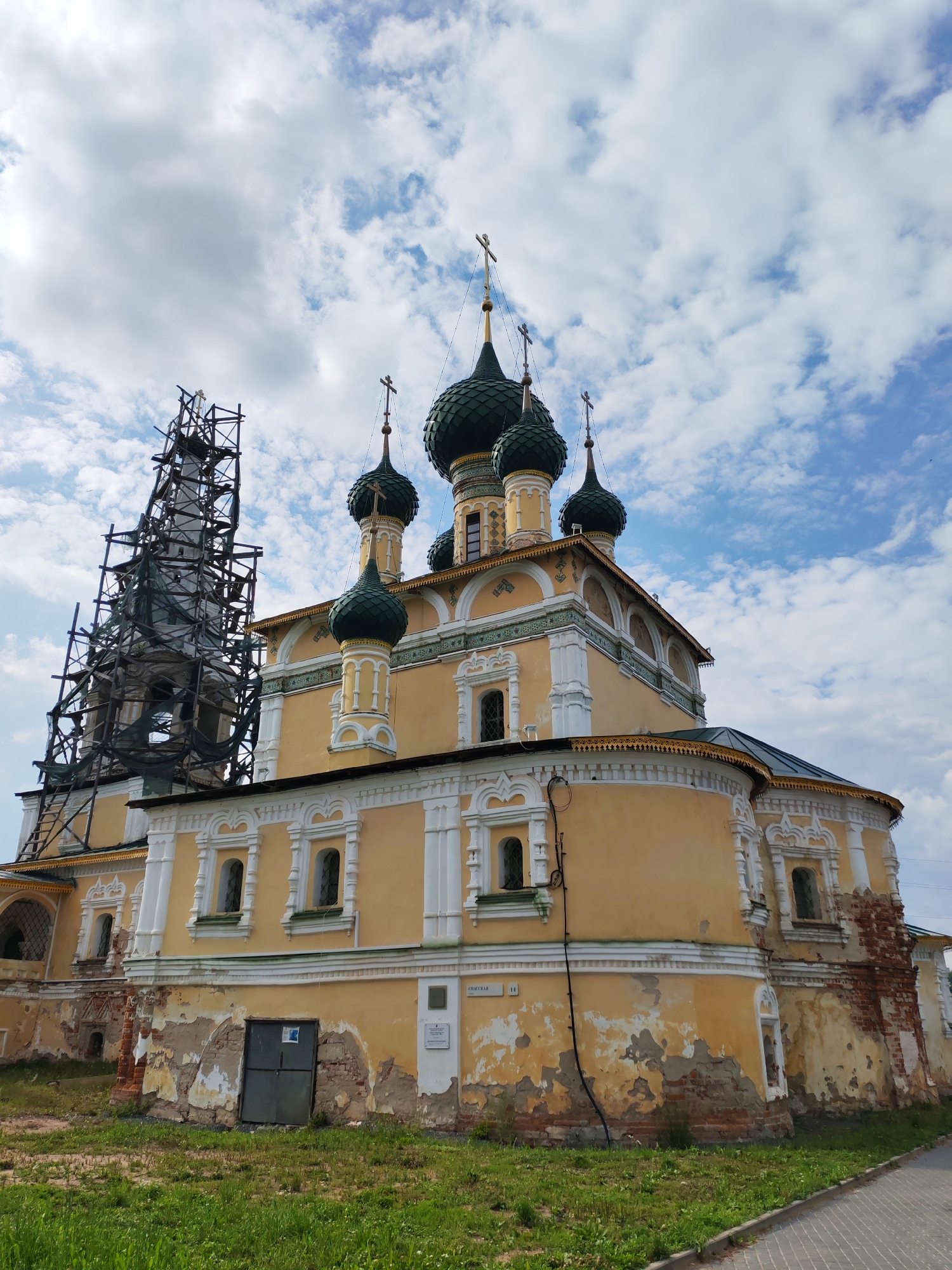 Orthodox churches, a river ship, and streets of Chelganovo