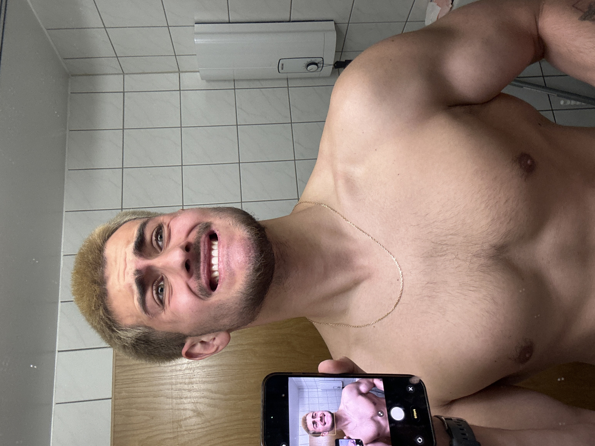 Man takes bathroom selfies in Essen, Germany