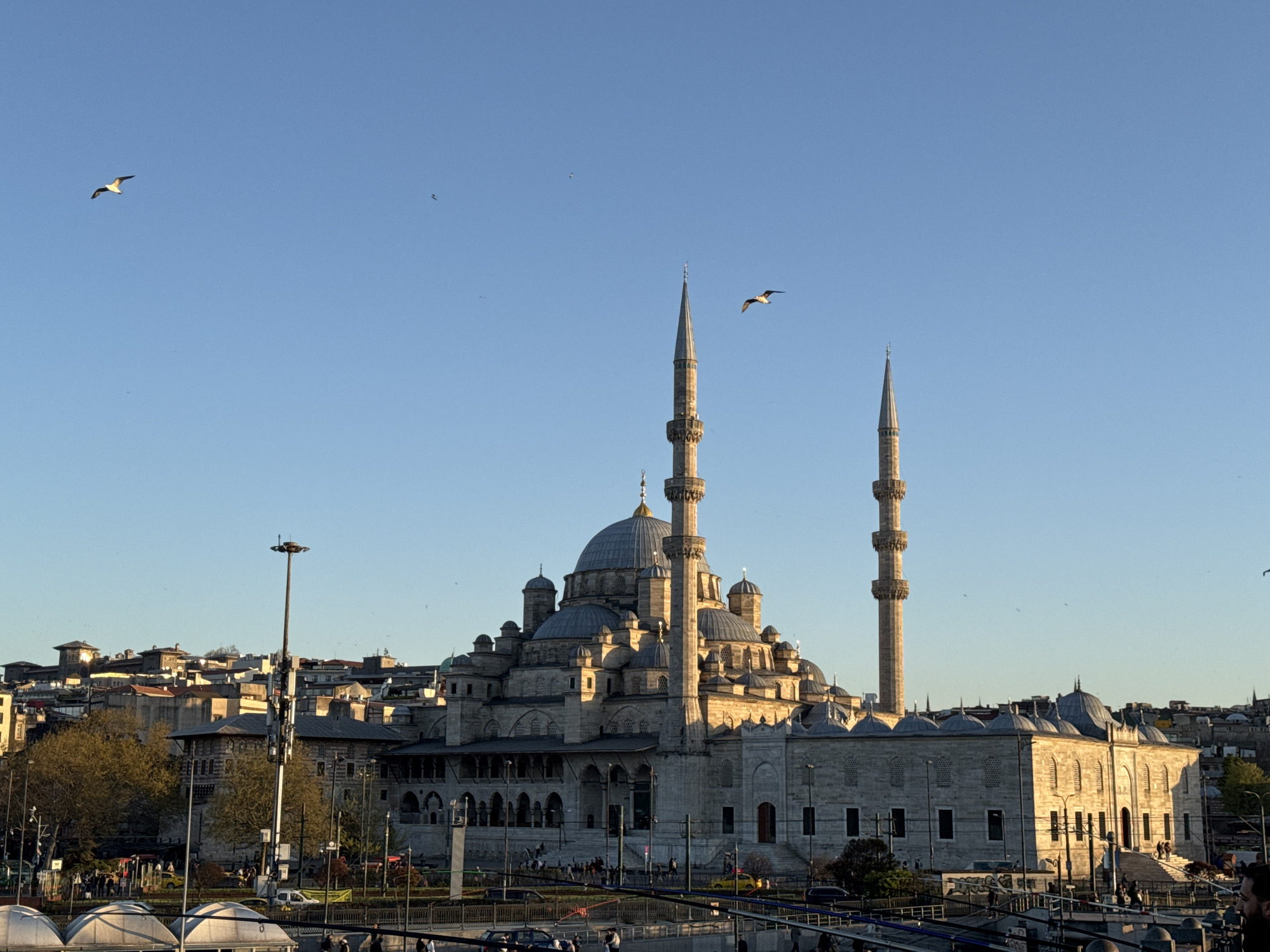 Afternoon scenes captured around Istanbul's New Mosque and fishing bridge