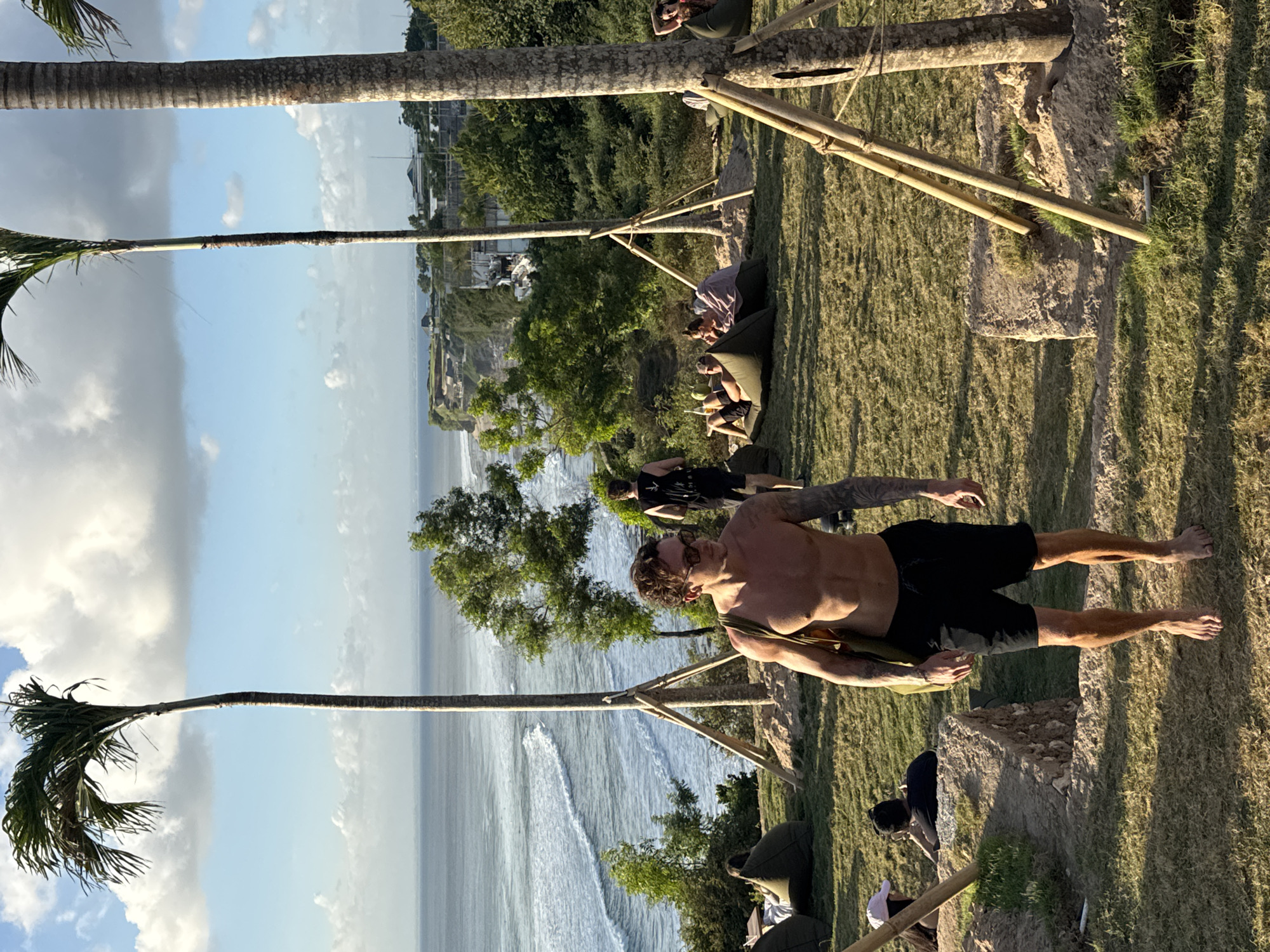 Cliffside hangout spot in Kuta Selatan, Bali draws a crowd