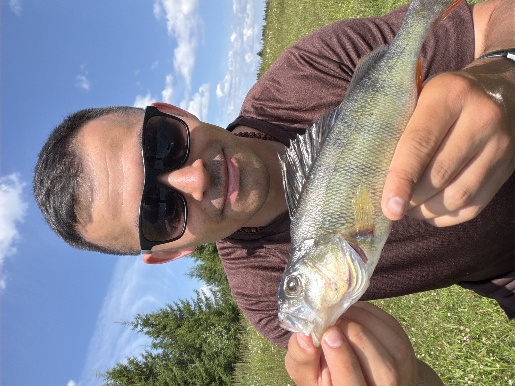 Small catch, big close-ups: fishing near Podshivalovo