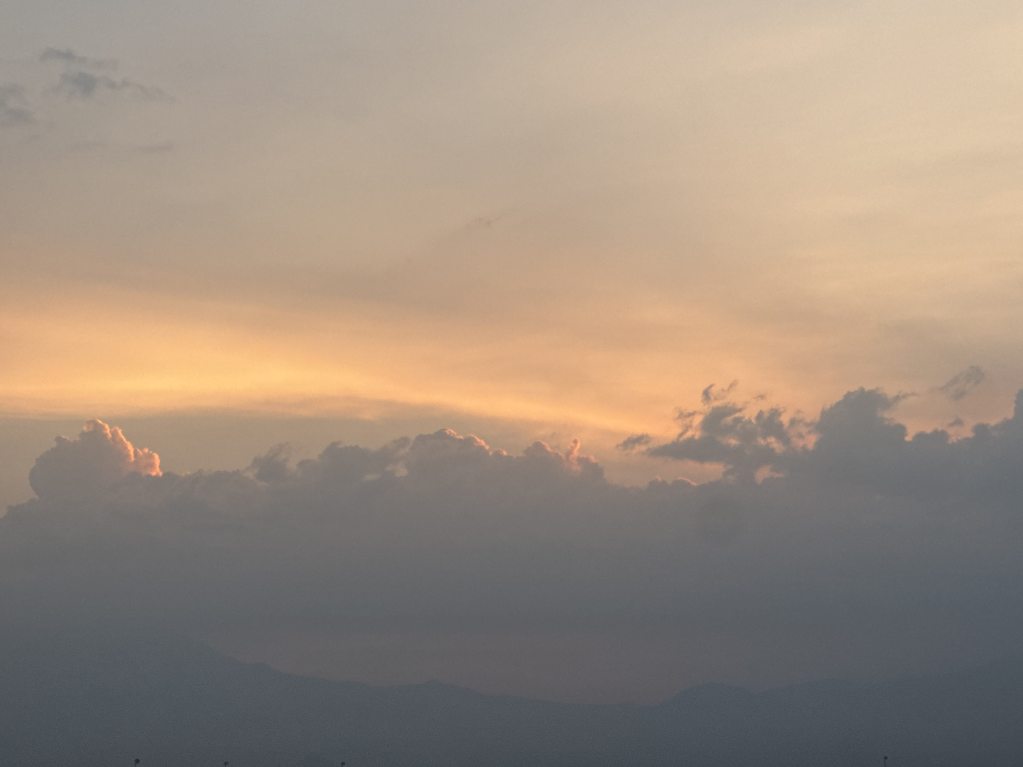 Twilight sky transition documented in San Francisco Ocotlán, Mexico